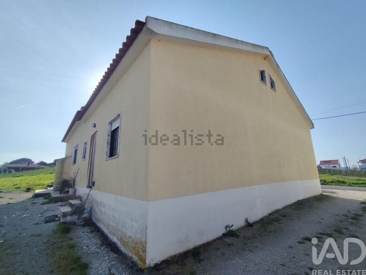 小楼房或独栋别墅出售在Lamas e Cercal - 外立面