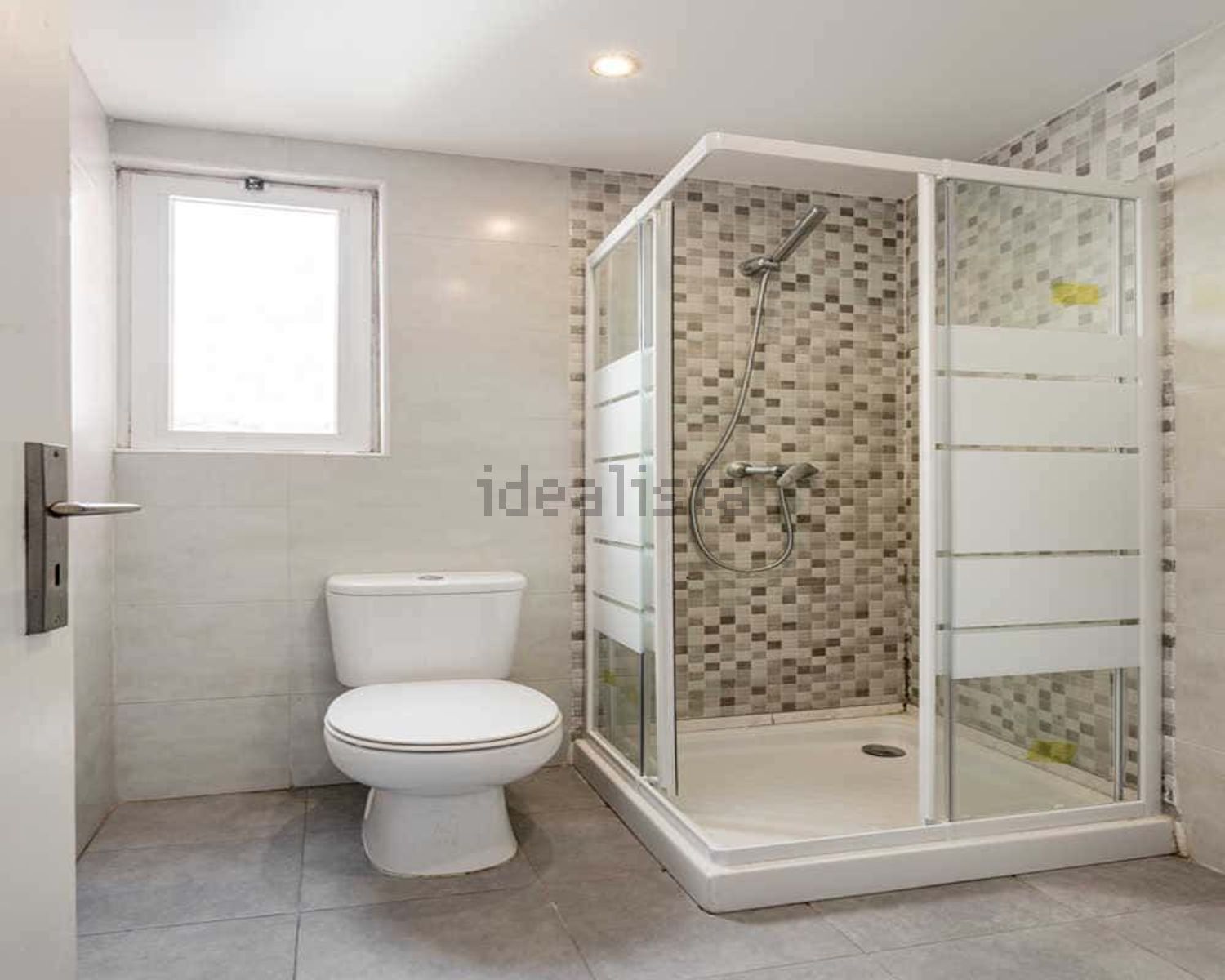 出租房间在Rua do Conde de Redondo, 64 - 卫生间