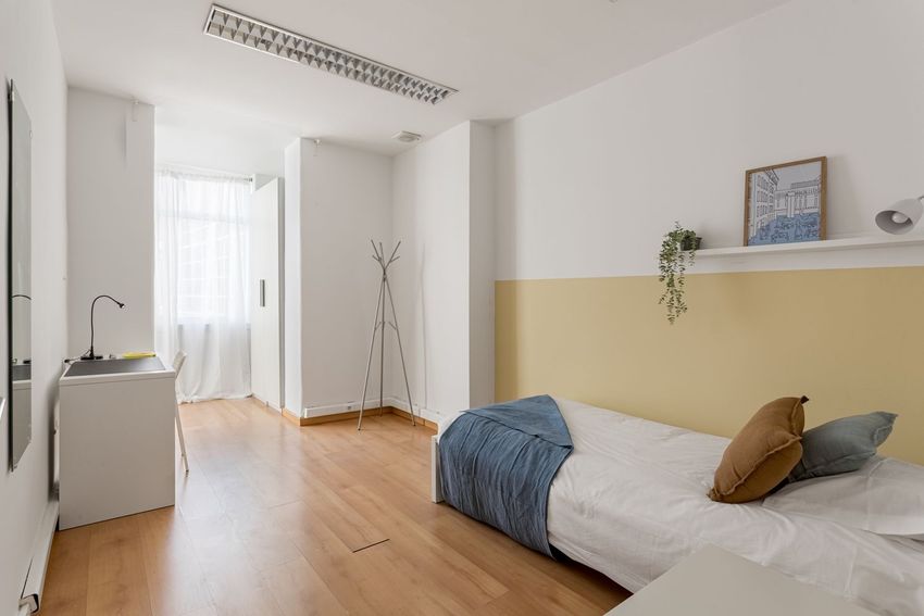 出租房间在Rua do Conde de Redondo, 64