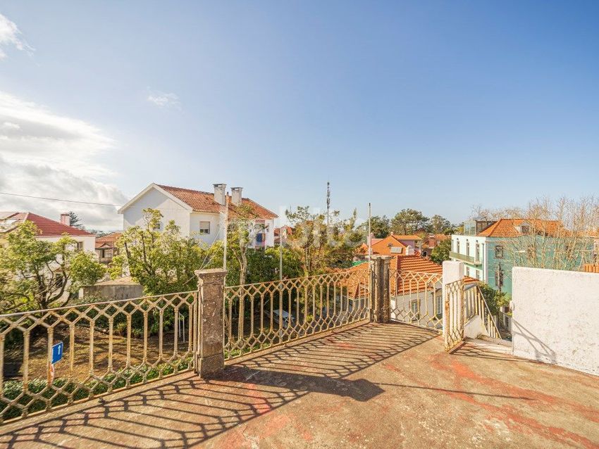小楼房或独栋别墅出售在Rua Guilherme de Almeida, 9