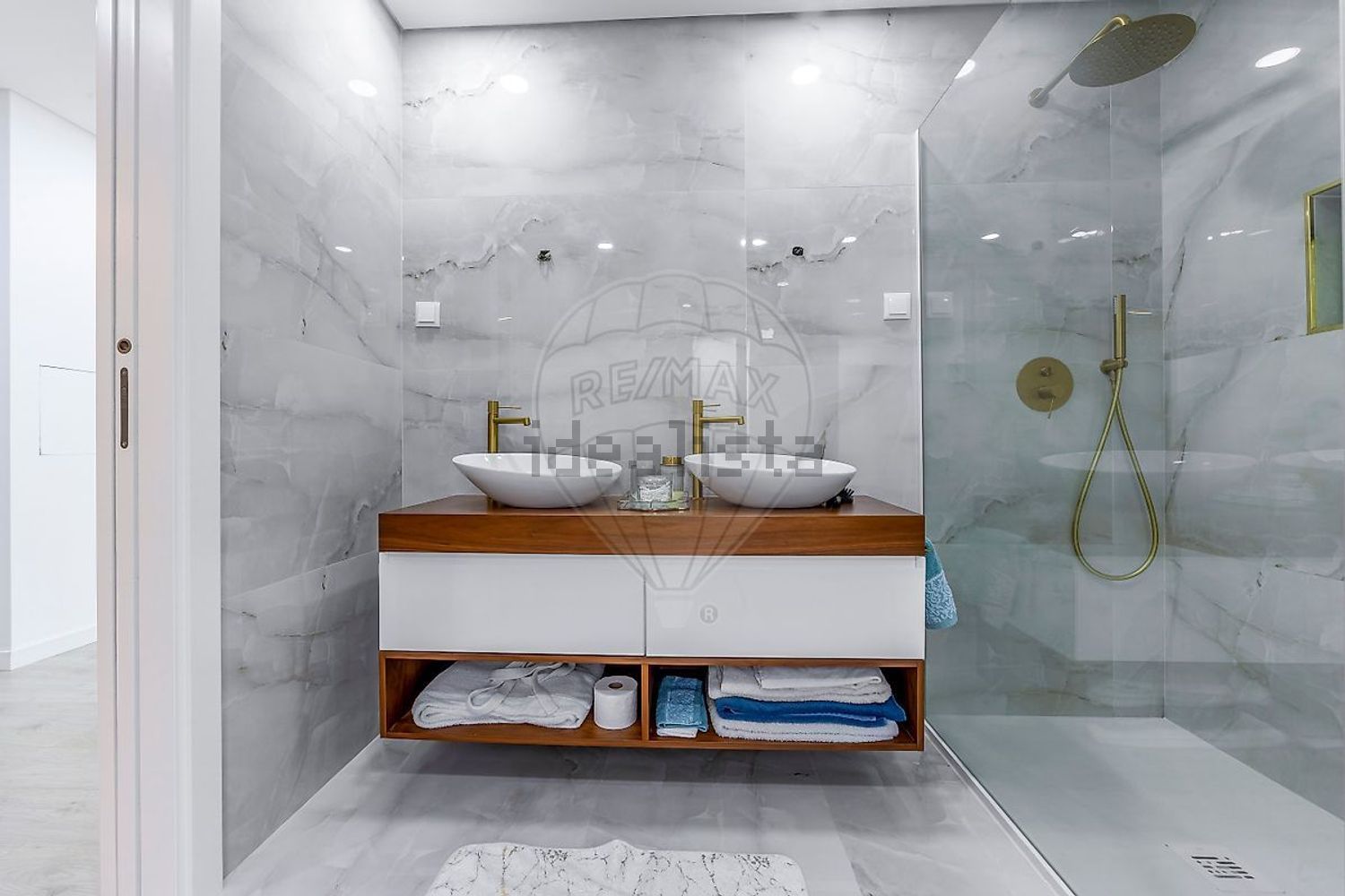 小楼房或独栋别墅出售在Rua da Ribeira - 卫生间