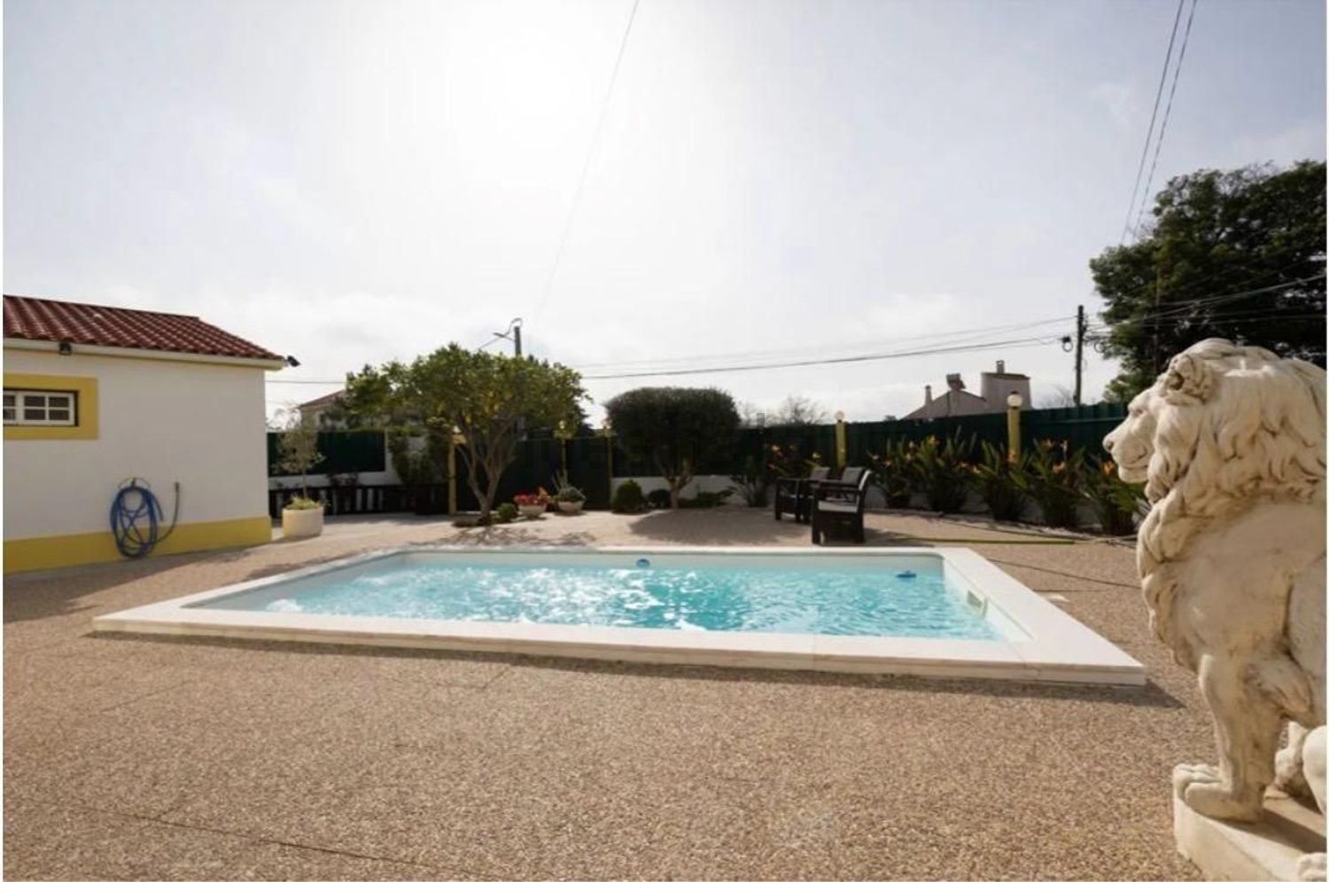 小楼房或独栋别墅出售在Lagoinha - Vale de Touros - 游泳池