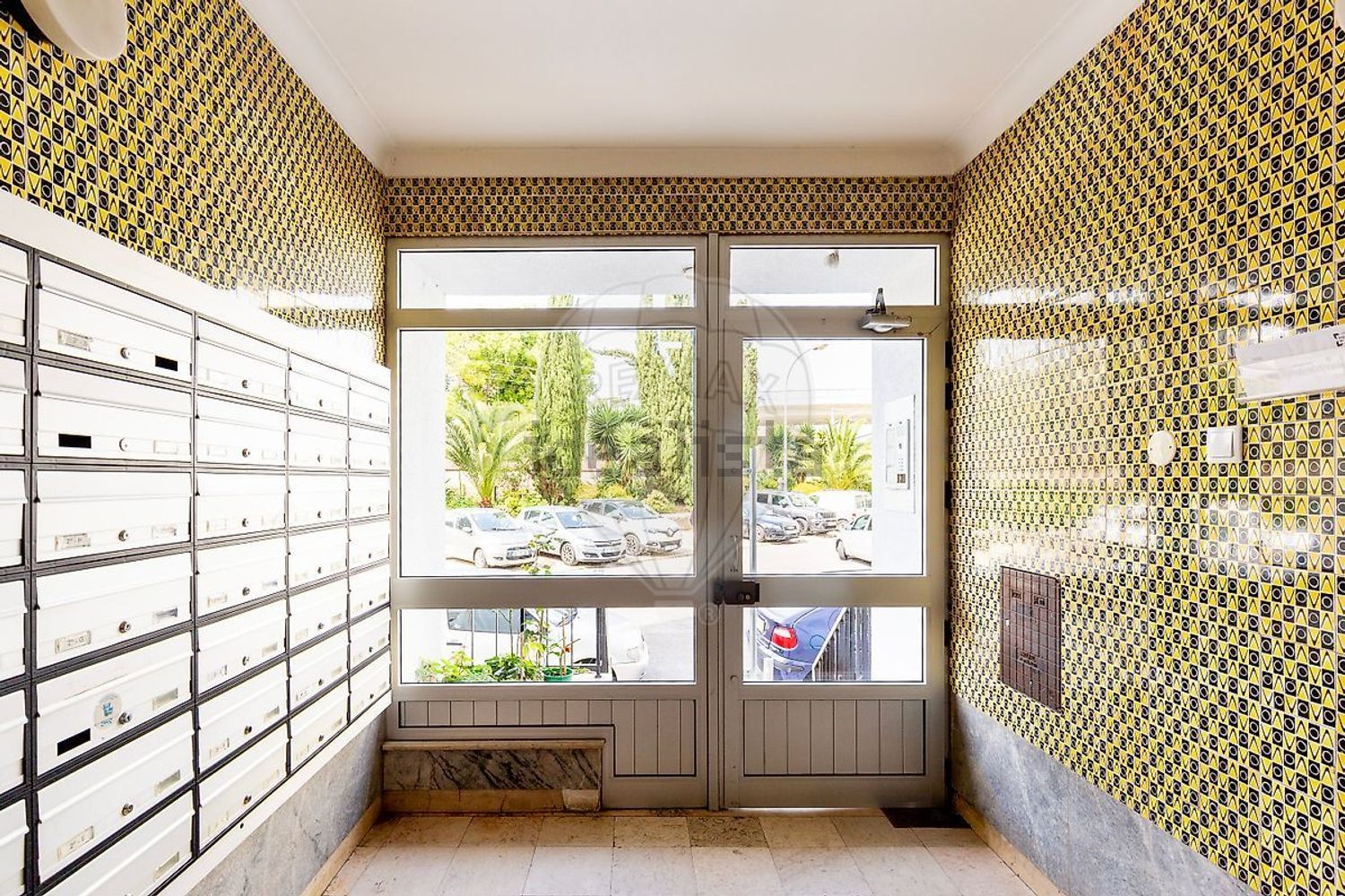 公寓 t1出售在Rua António Aleixo - 照片