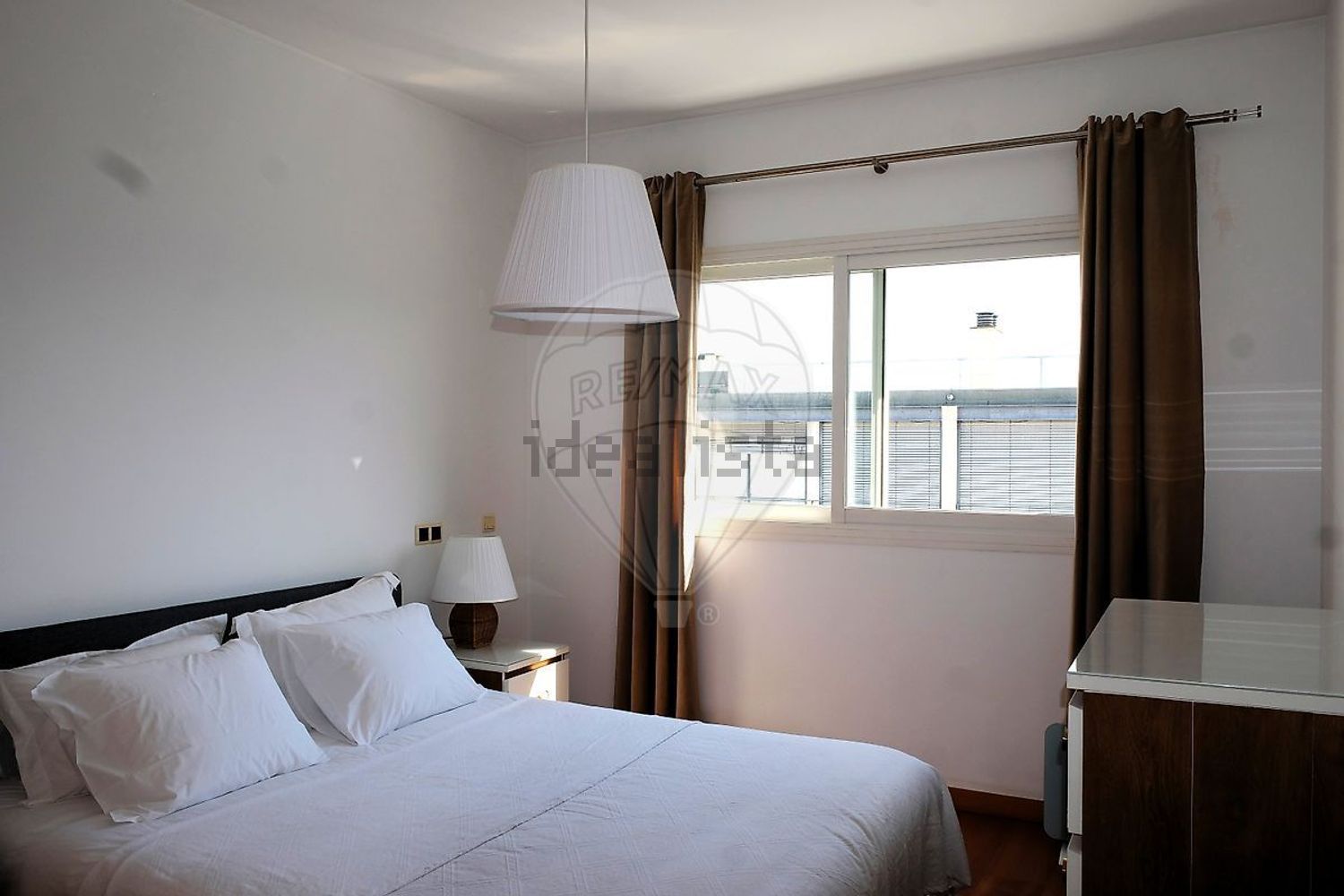 出租公寓 t1在Avenida Dom João II - 卧室