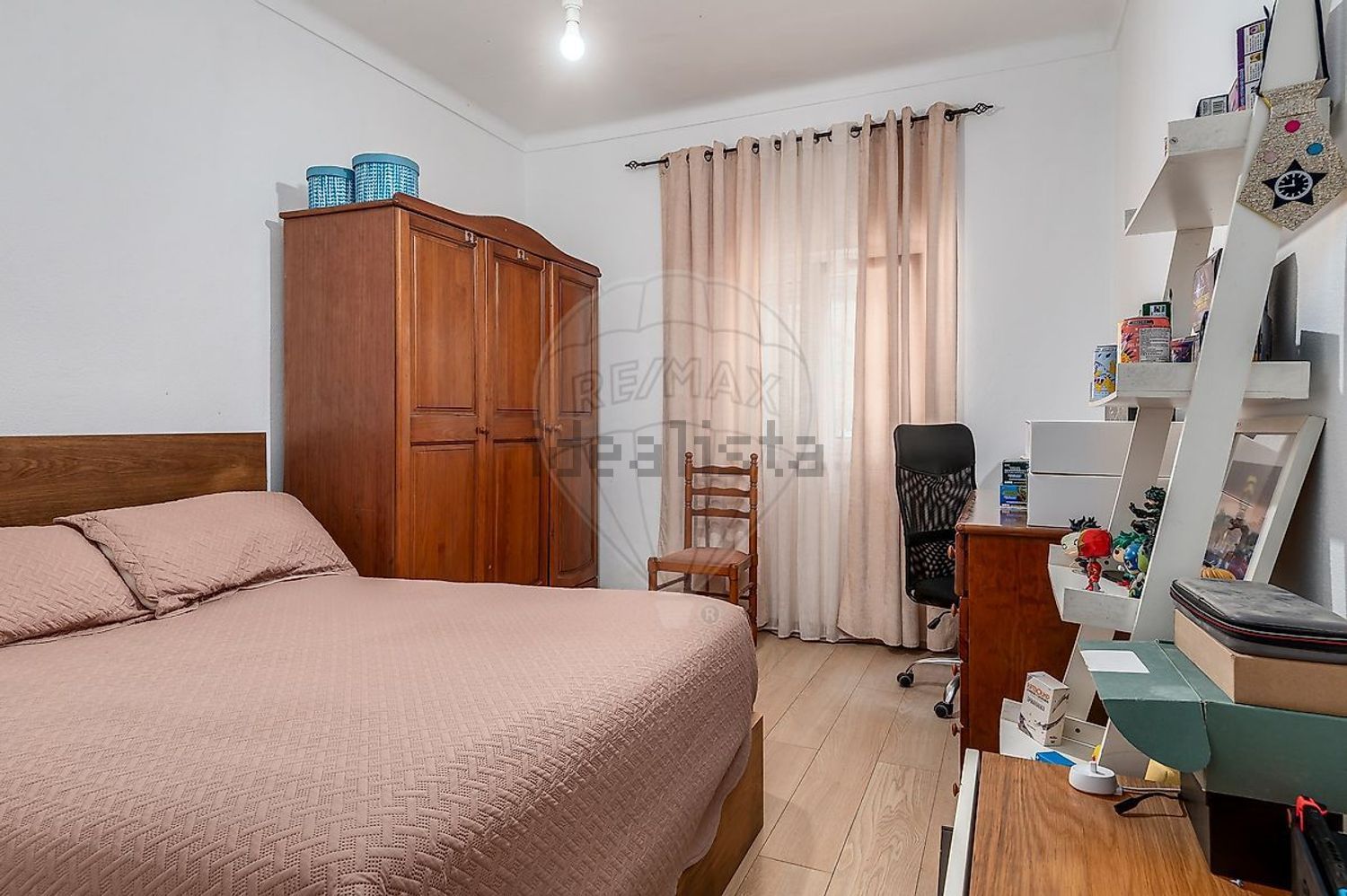 小楼房或独栋别墅出售在Rua Bento de Jesus Caraça - 卧室