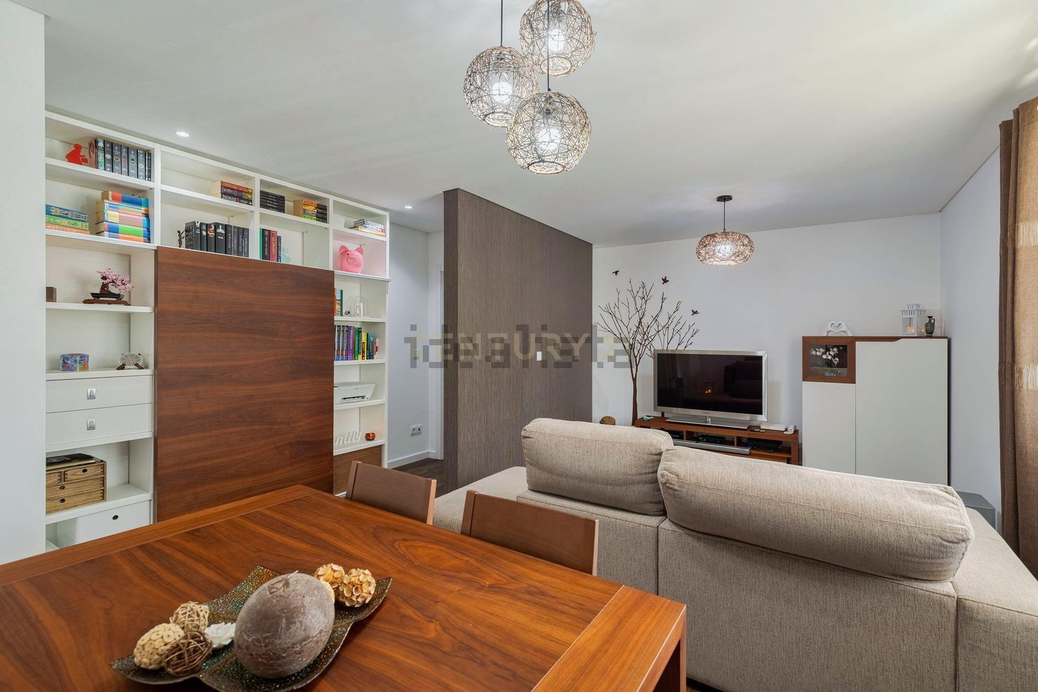 公寓 t1出售在Rua Vergílio Ferreira, 5 - 客厅