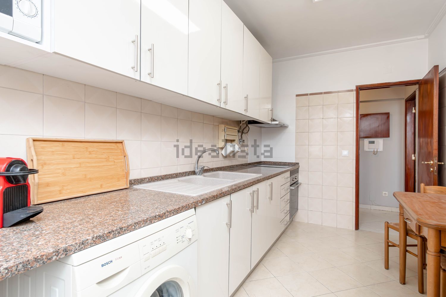 出租公寓 t2在Rua Ramiro Ferrão - 厨房