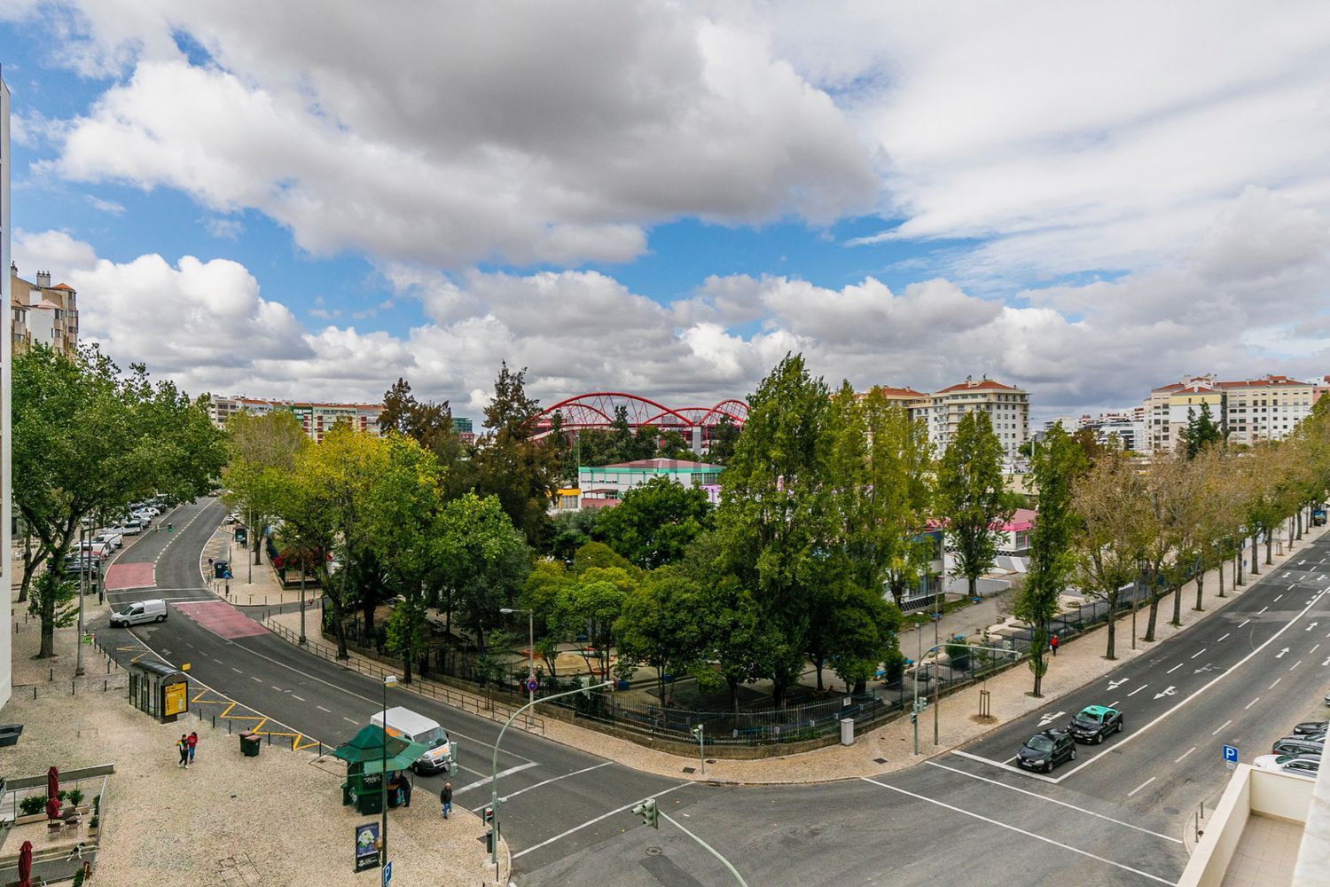 出租公寓 t4在Rua Major Neutel de Abreu - 视线