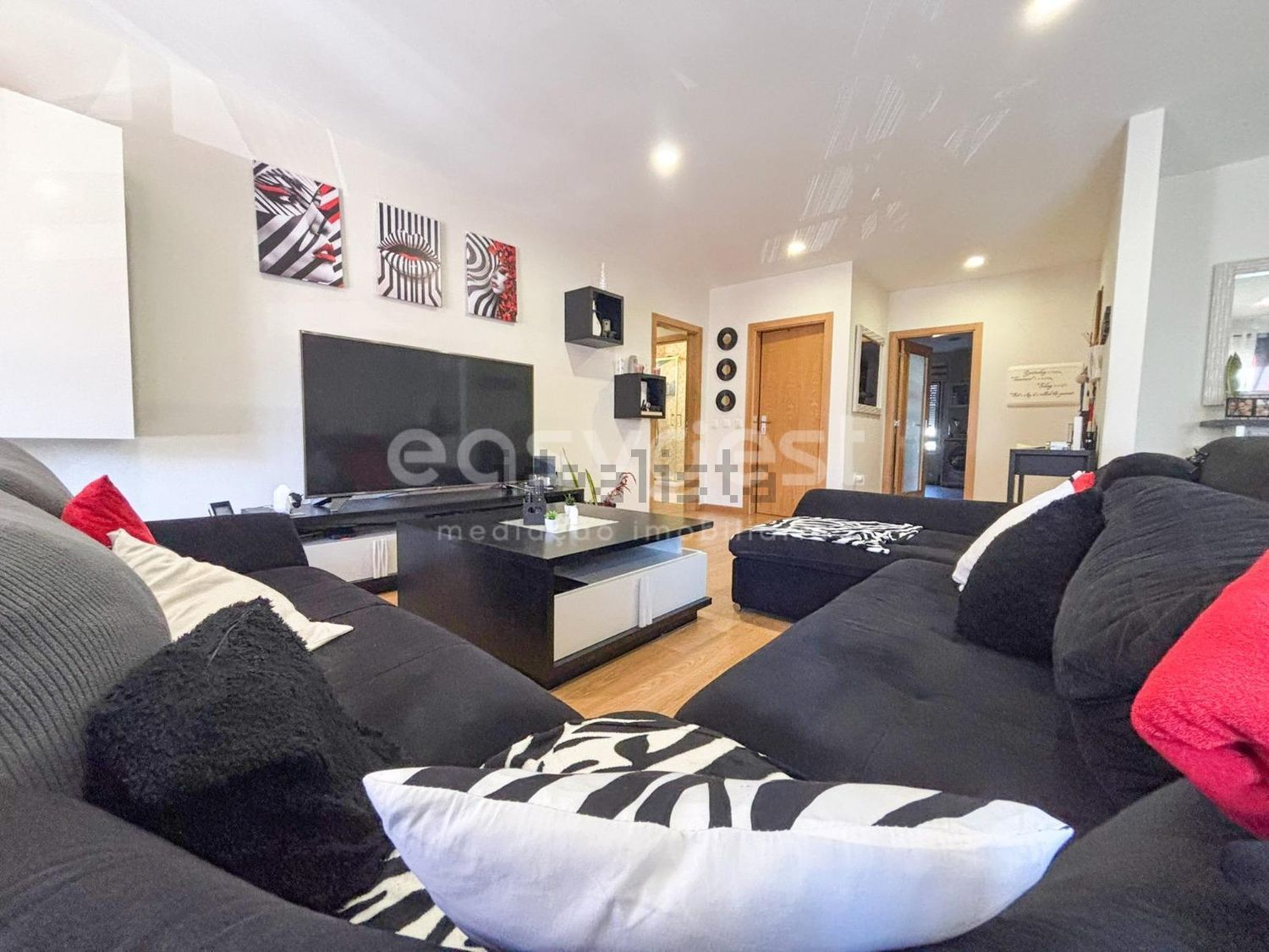 公寓 t4出售在Moita - 客厅