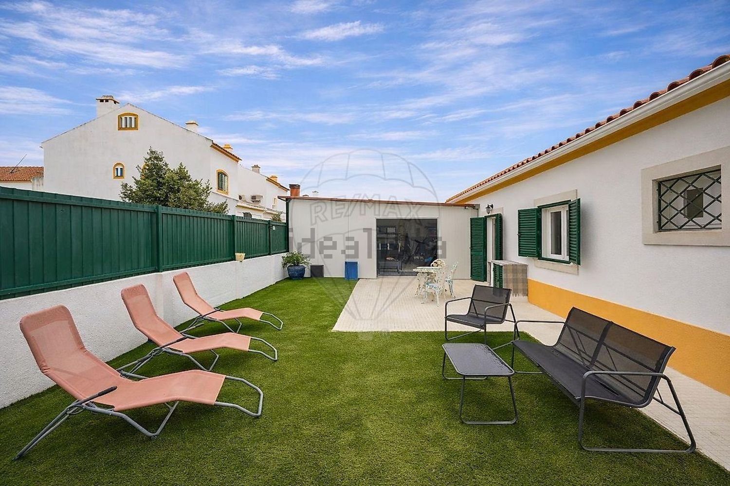 小楼房或独栋别墅出售在Rua Doutor Francisco Gonçalves de Oliveira - 外立面