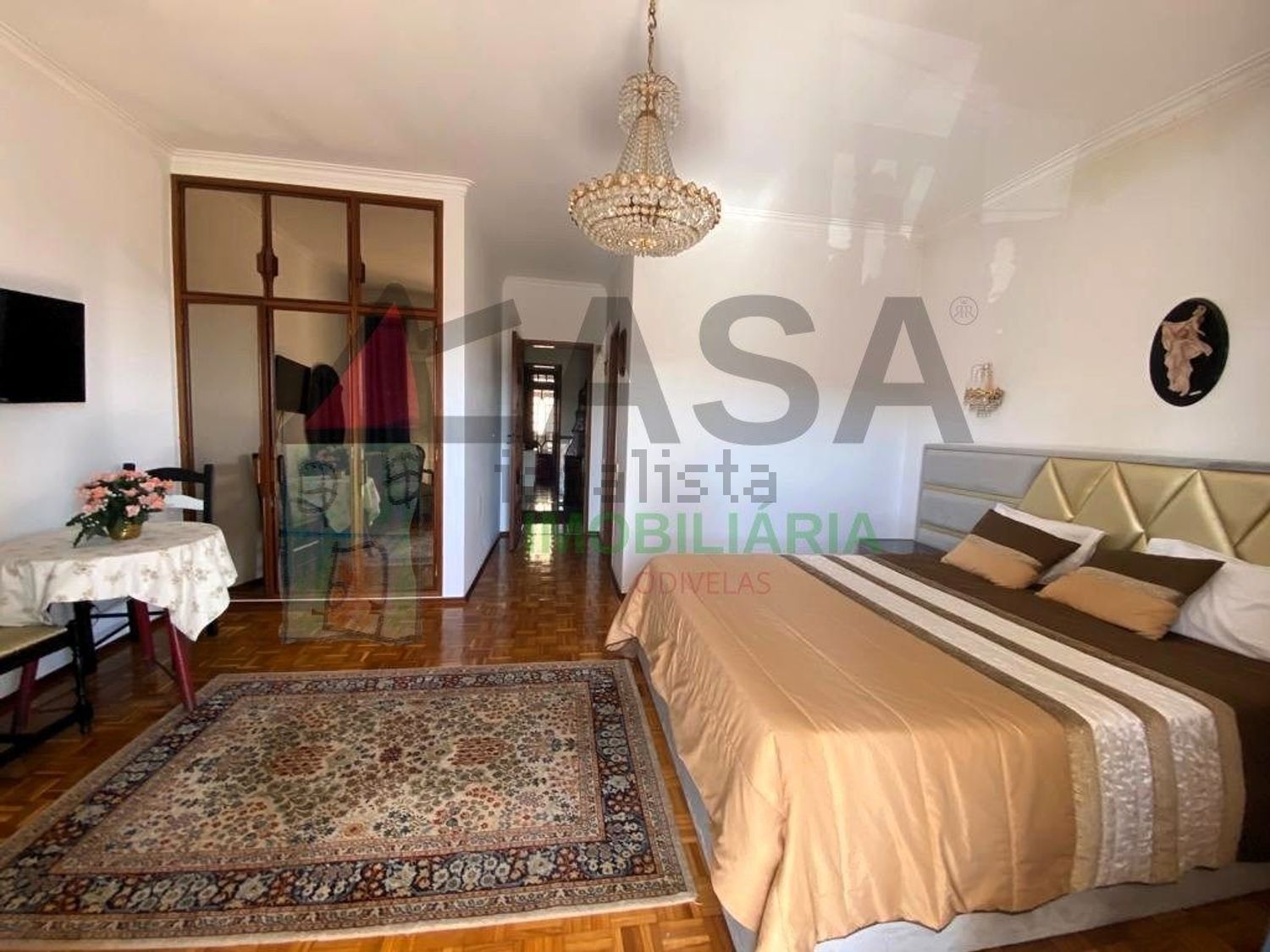 小楼房或独栋别墅出售在Rua Santo Estevão, 194 - 卧室