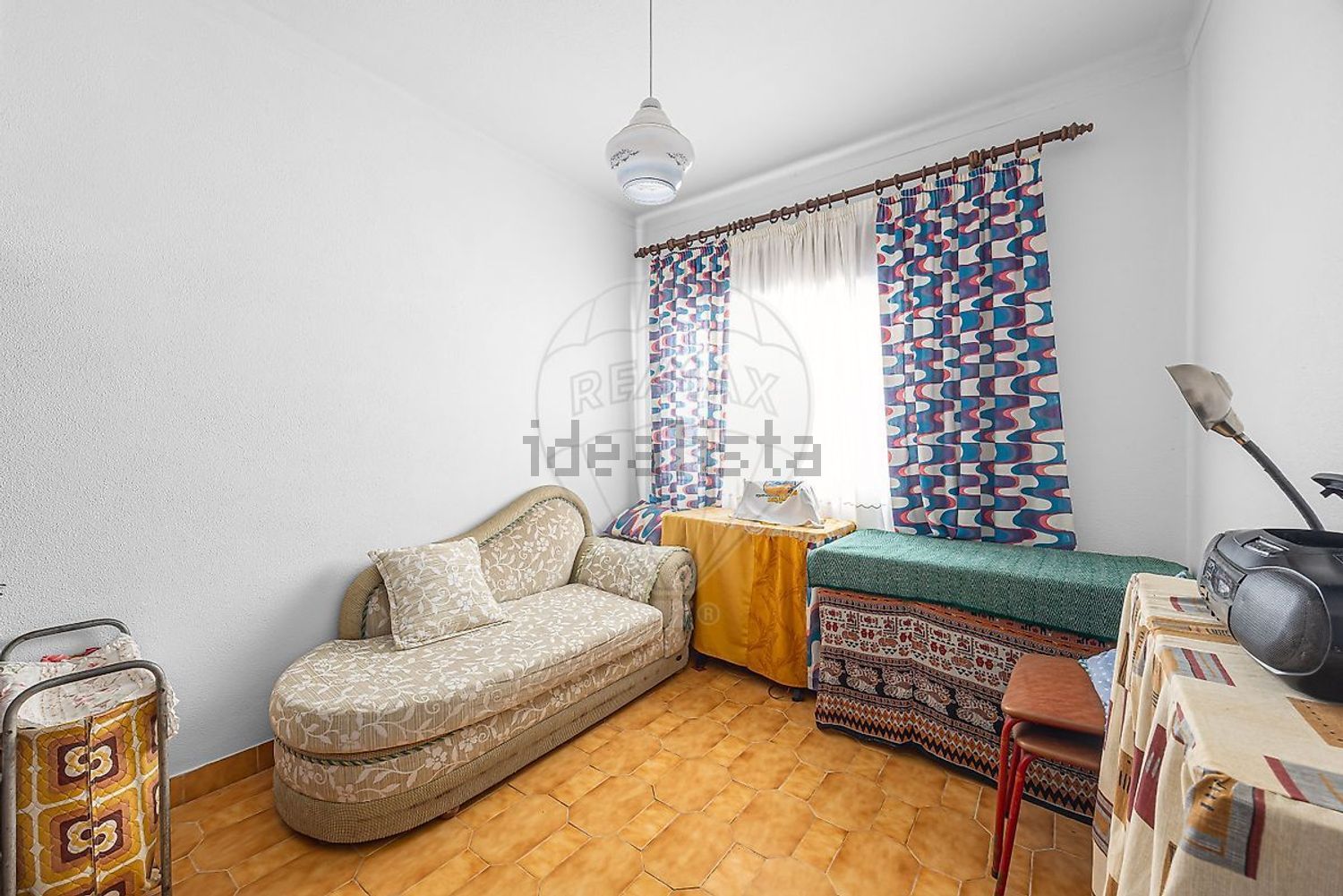 小楼房或独栋别墅出售在Rua das Adegas - 卧室