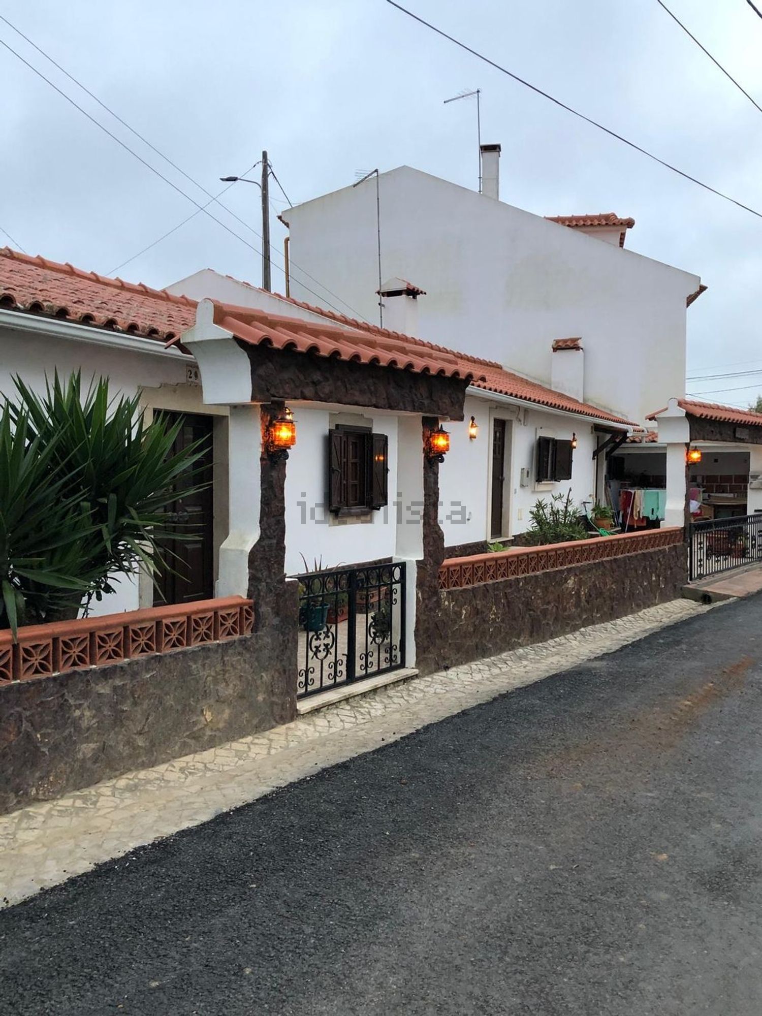 出租小楼房或独栋别墅在Rua Dom Pedro I, 29 - 外立面