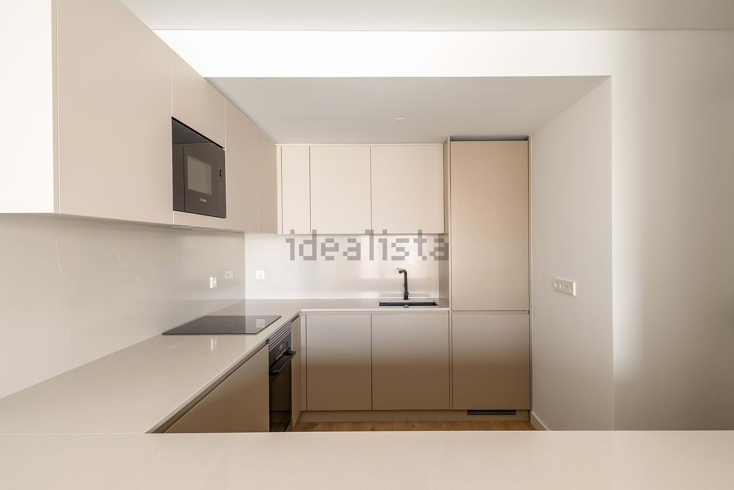 出租公寓 t2在Rua Bombeiros Voluntários do Barreiro, 31 - 厨房