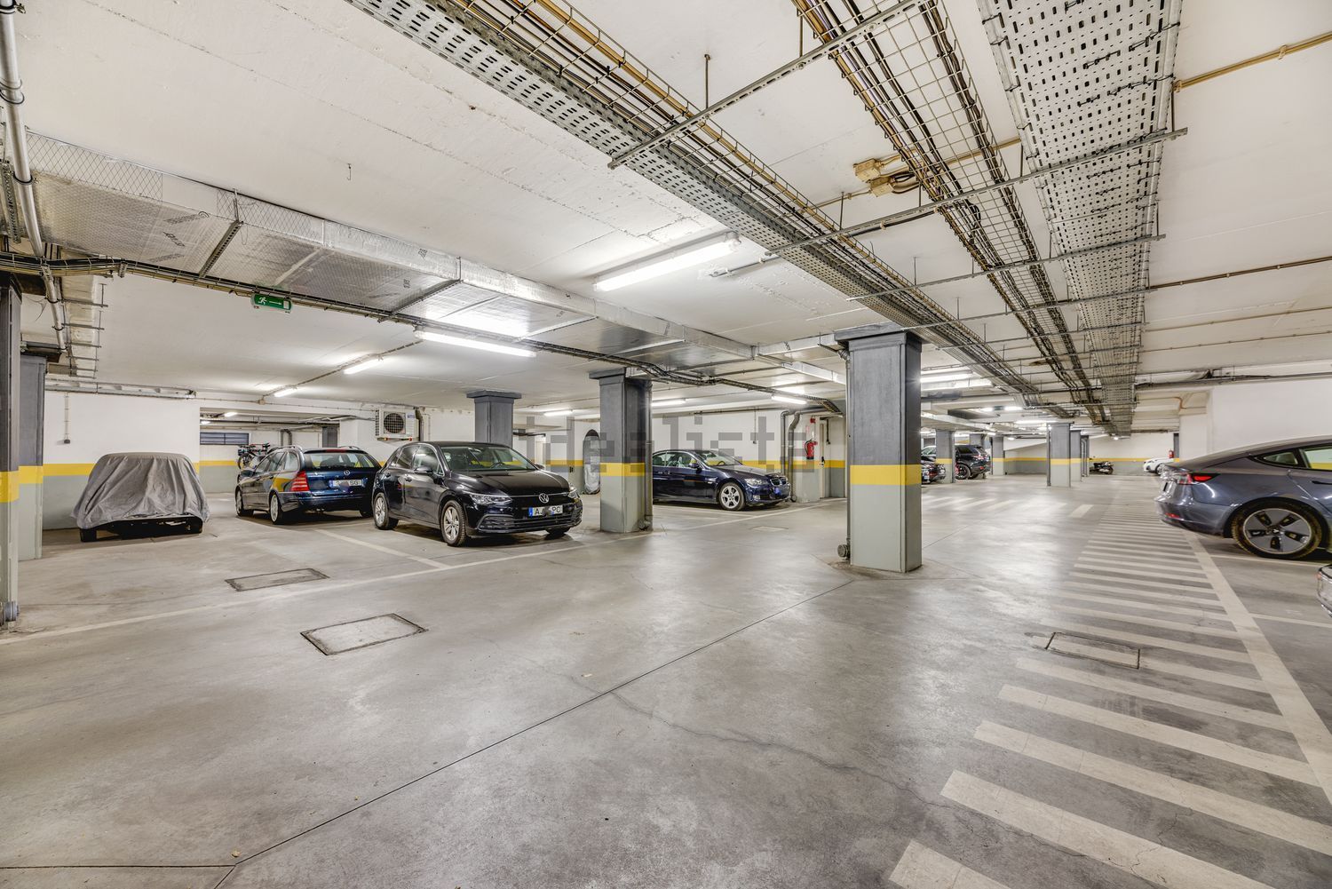 公寓 t1出售在Avenida 24 de Julho - 停车位