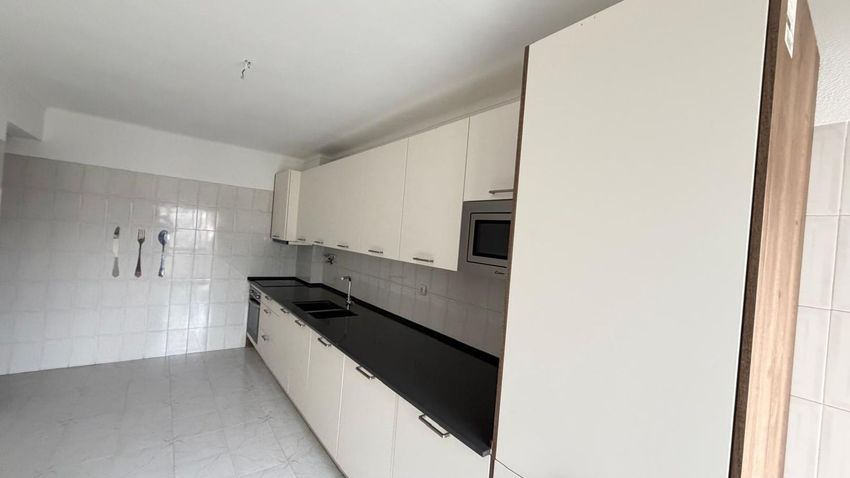 出租公寓 t3在Avenida General Humberto Delgado, 1 Lote