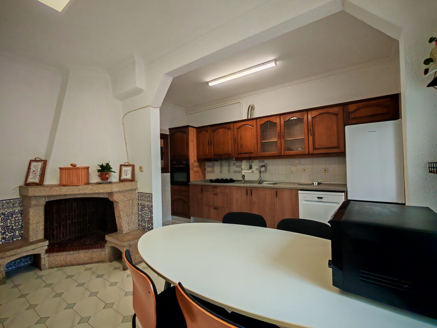 出租公寓 t2在Rua Conde Castelo Melhor, 17 - 厨房