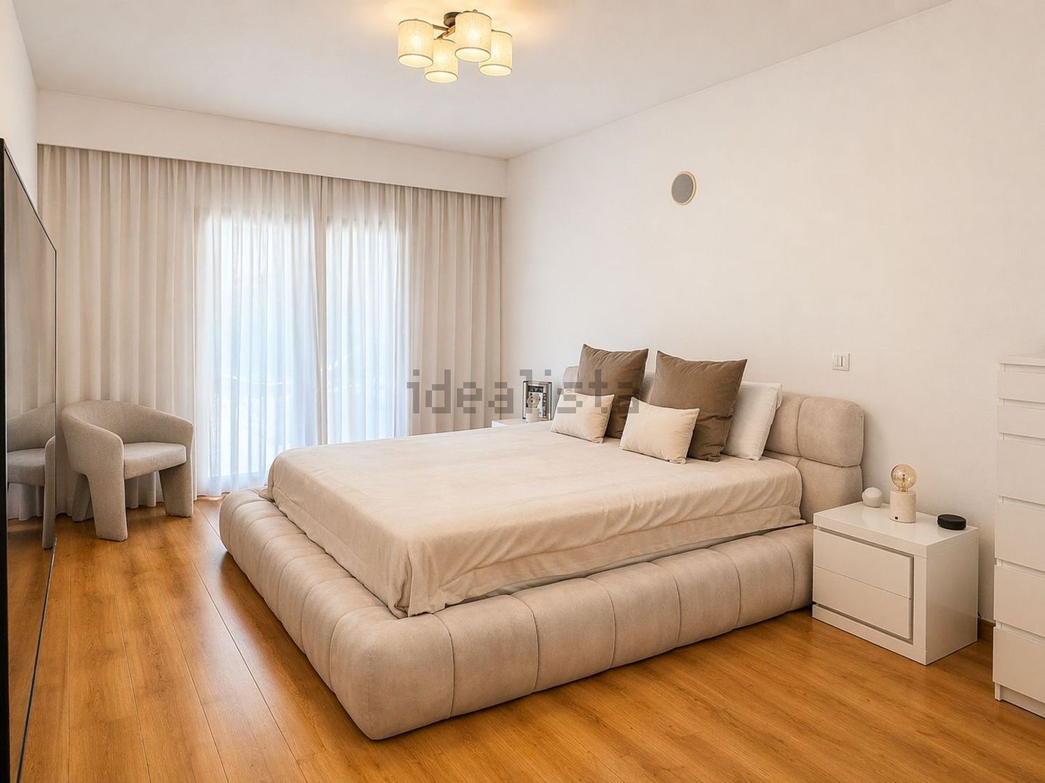 公寓 t3出售在Avenida Reinaldo dos Santos, 7 - 卧室