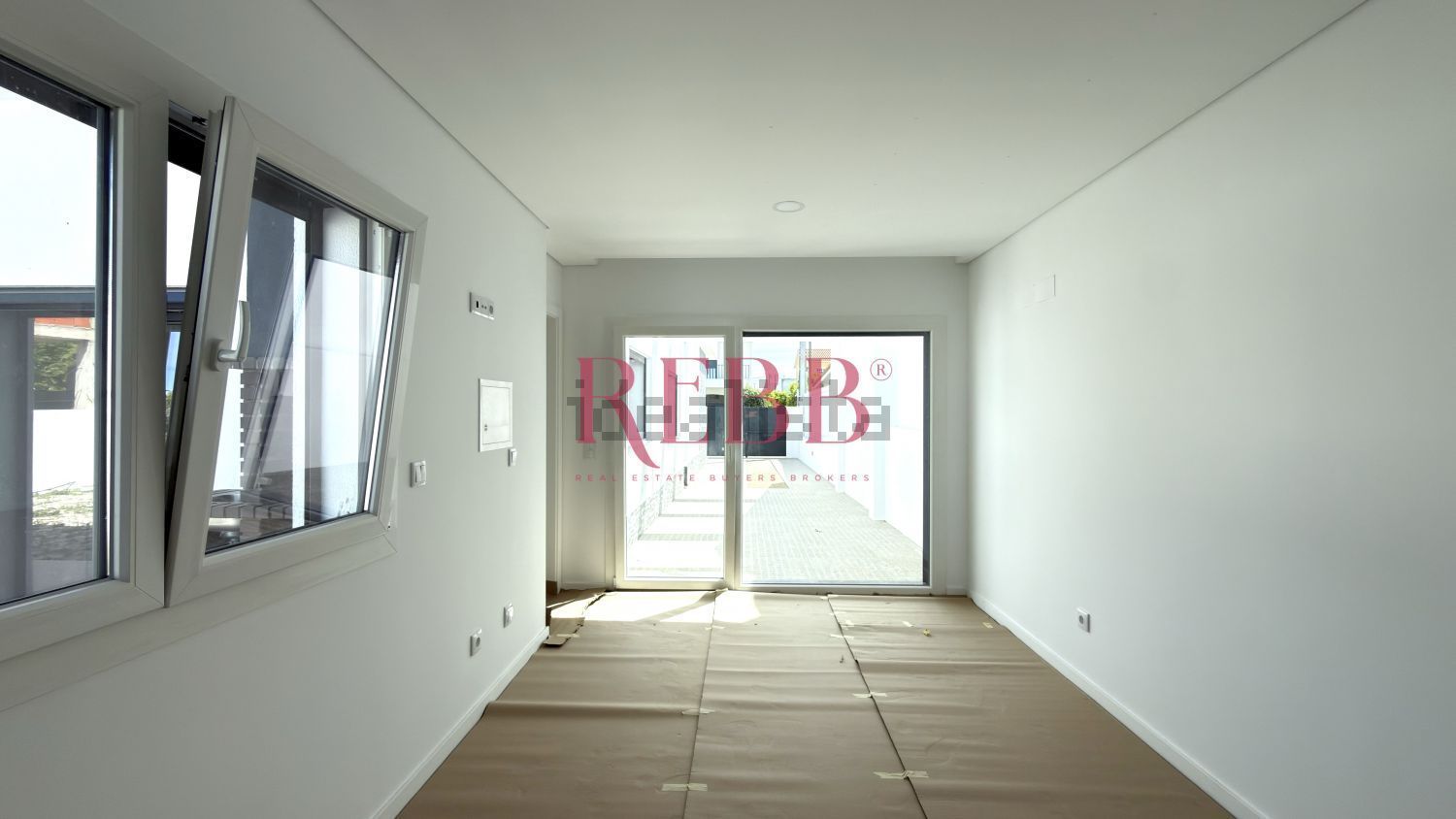 小楼房或独栋别墅出售在Rua Almada Negreiros - 居住