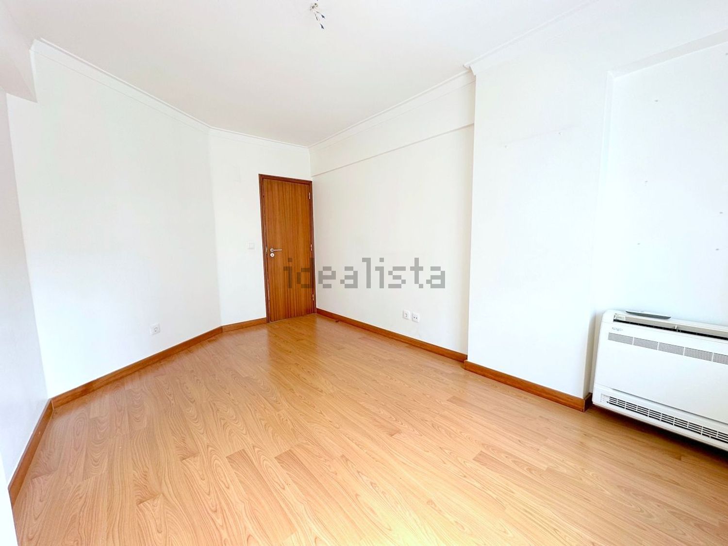 出租公寓 t2在Avenida Rui Grácio - 客厅