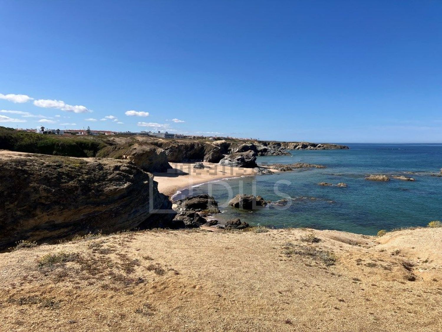 小楼房或独栋别墅出售在Rua da Eira - 视线