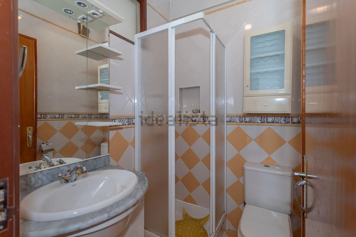 公寓 t3出售在Rua Capitão Tenente Oliveira e Carmo, 143 - 卫生间