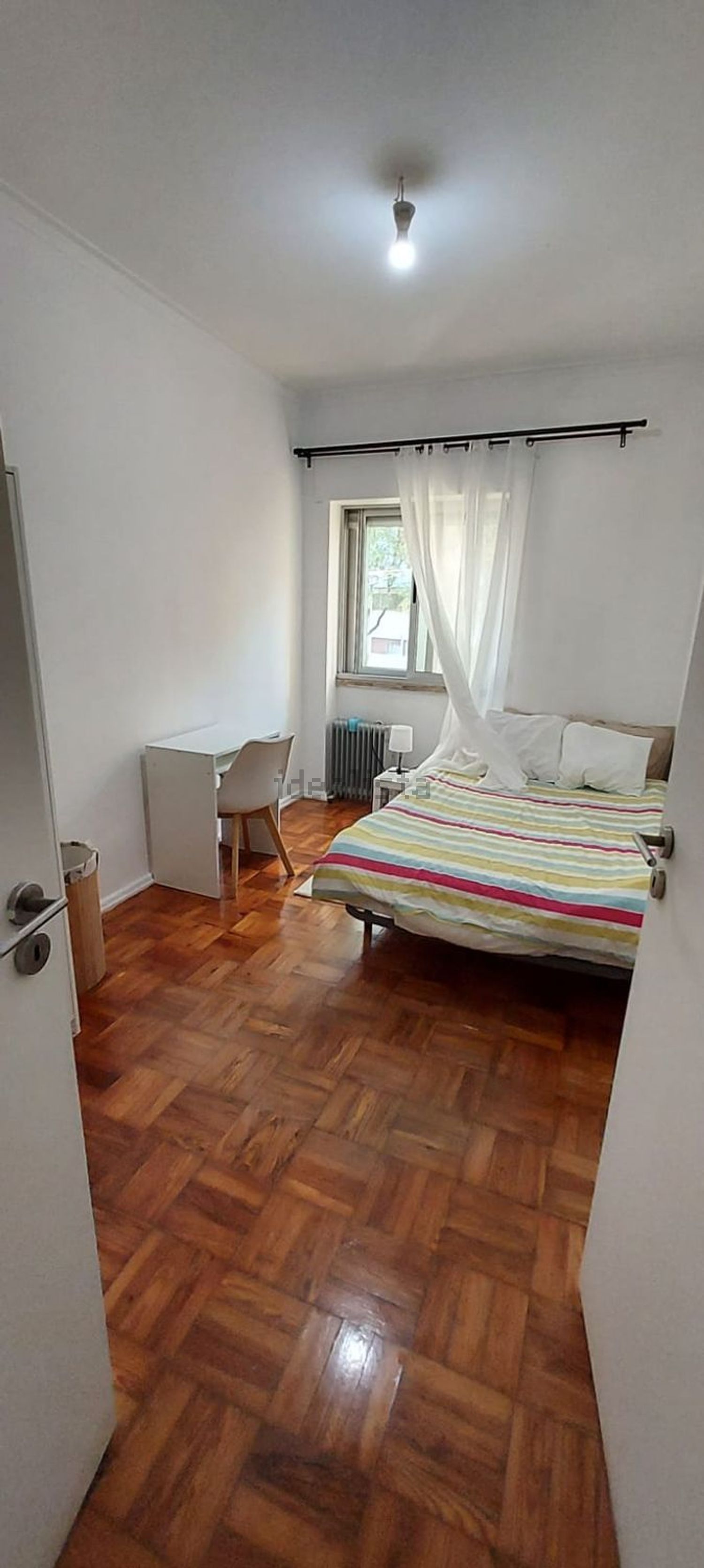 出租房间在Rua Professor José Pinto Correia, 47 - 卧室