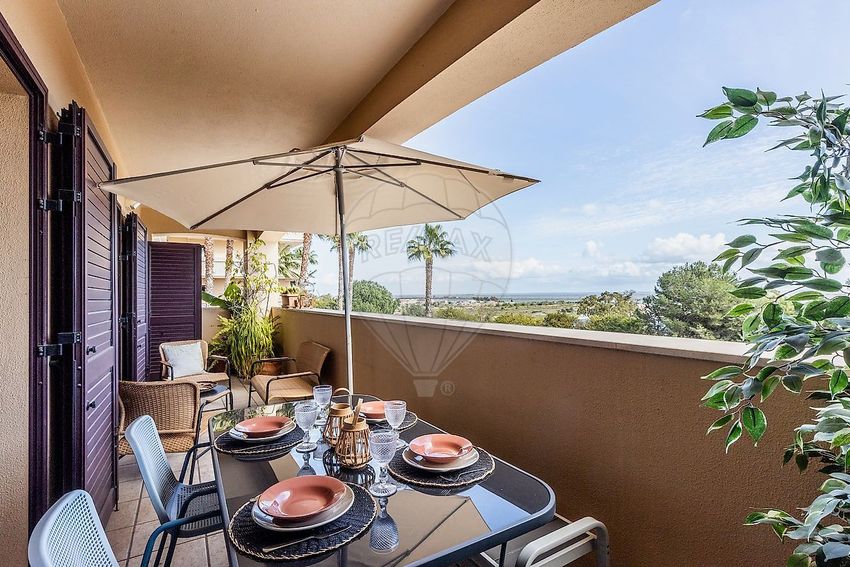 出租公寓 t4在Rua António Gonçalves Correia