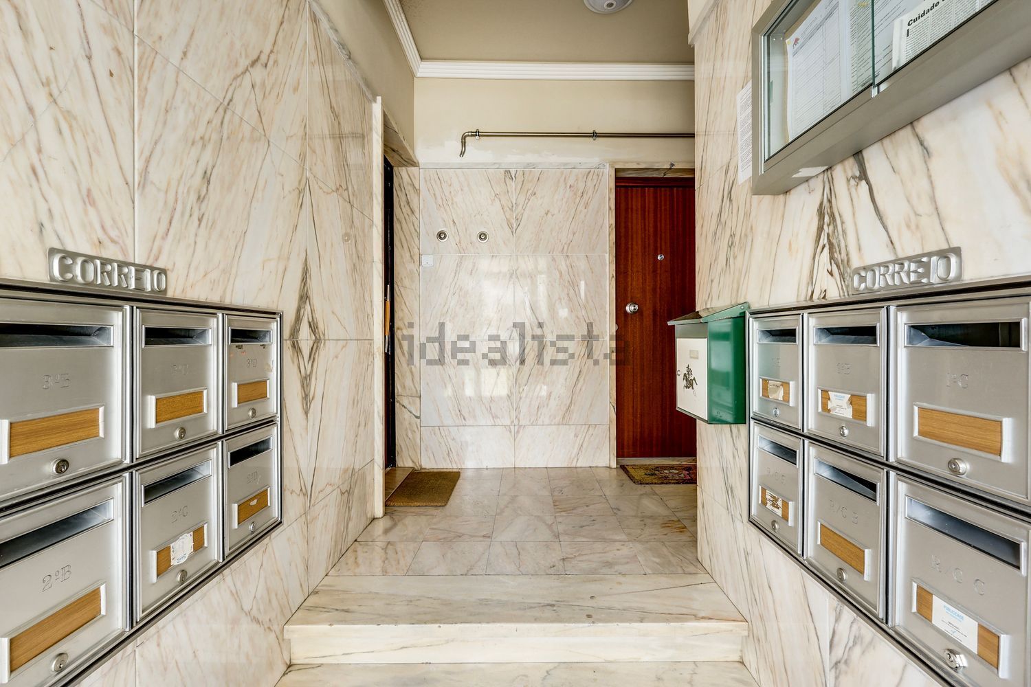 公寓 t2出售在Rua Tenente Coronel Salgueiro Maia - 过道