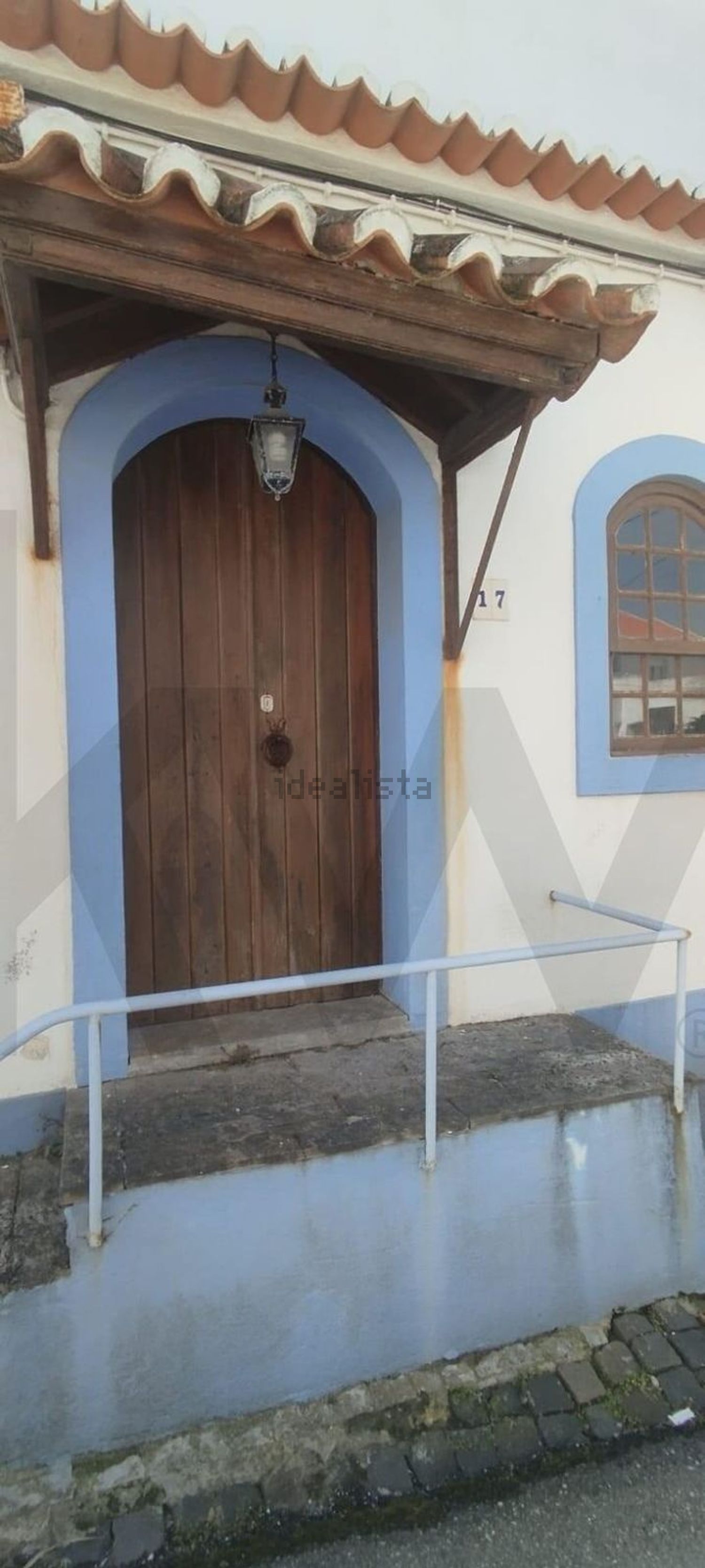 小楼房或独栋别墅出售在Rua Marita, 17 - 详情