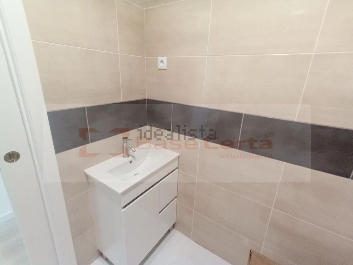 公寓 t3出售在Rua Melo Antunes s/n - 卫生间