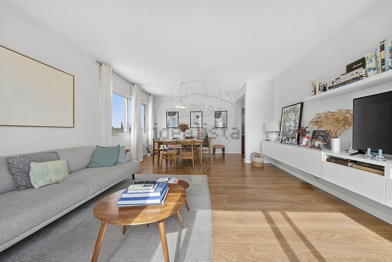 公寓 t3出售在Rua Públia Hortênsia de Castro - 客厅