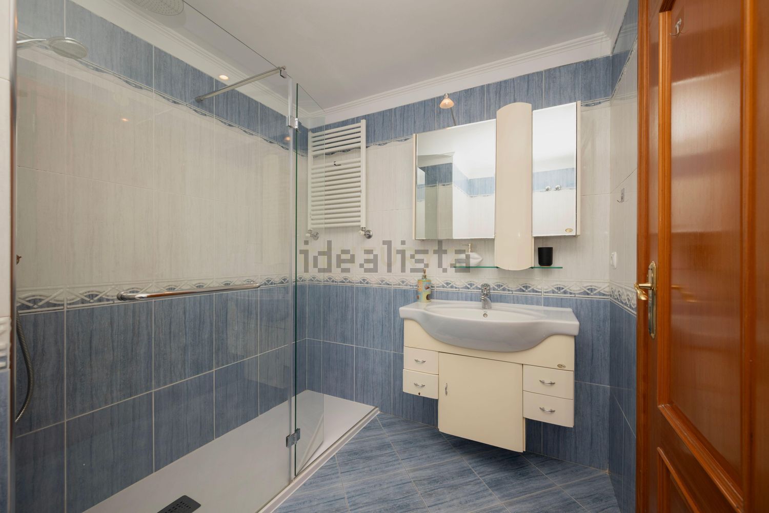 出租公寓 t3在Rua Melo Antunes, 36 - 卫生间