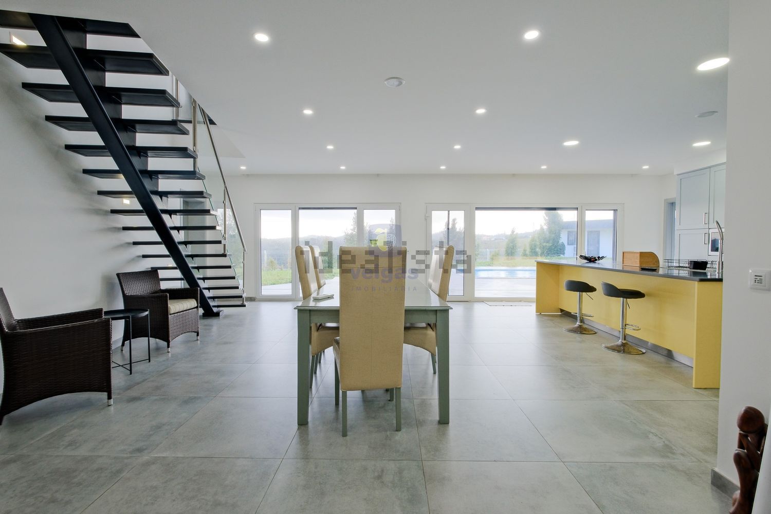 小楼房或别墅出售在Lousa - 客厅