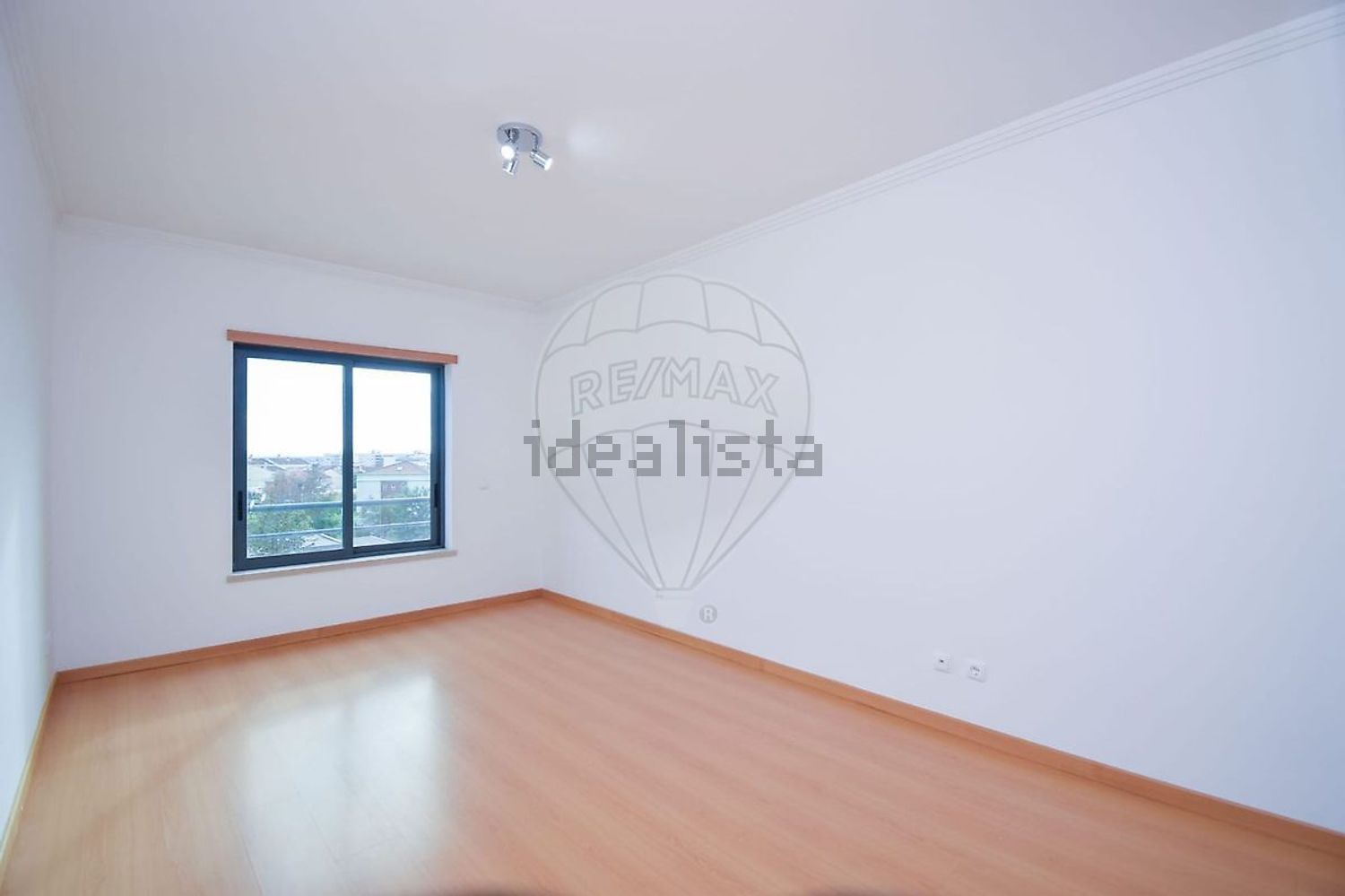 公寓 t4出售在Praça da Concórdia - 居住