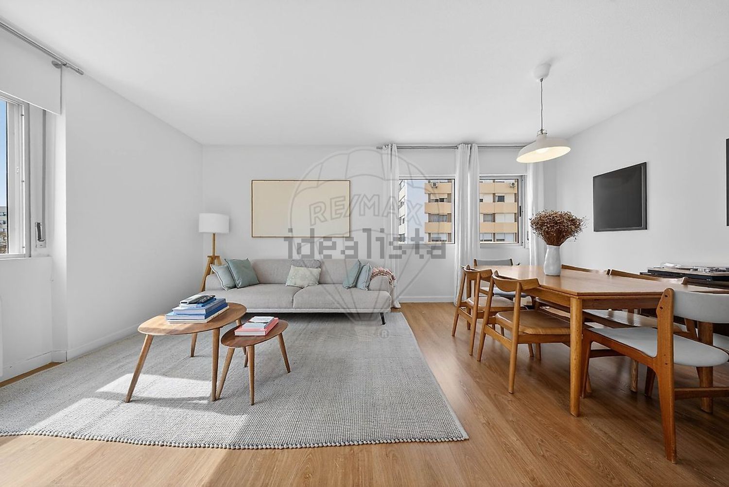 公寓 t3出售在Rua Públia Hortênsia de Castro - 客厅