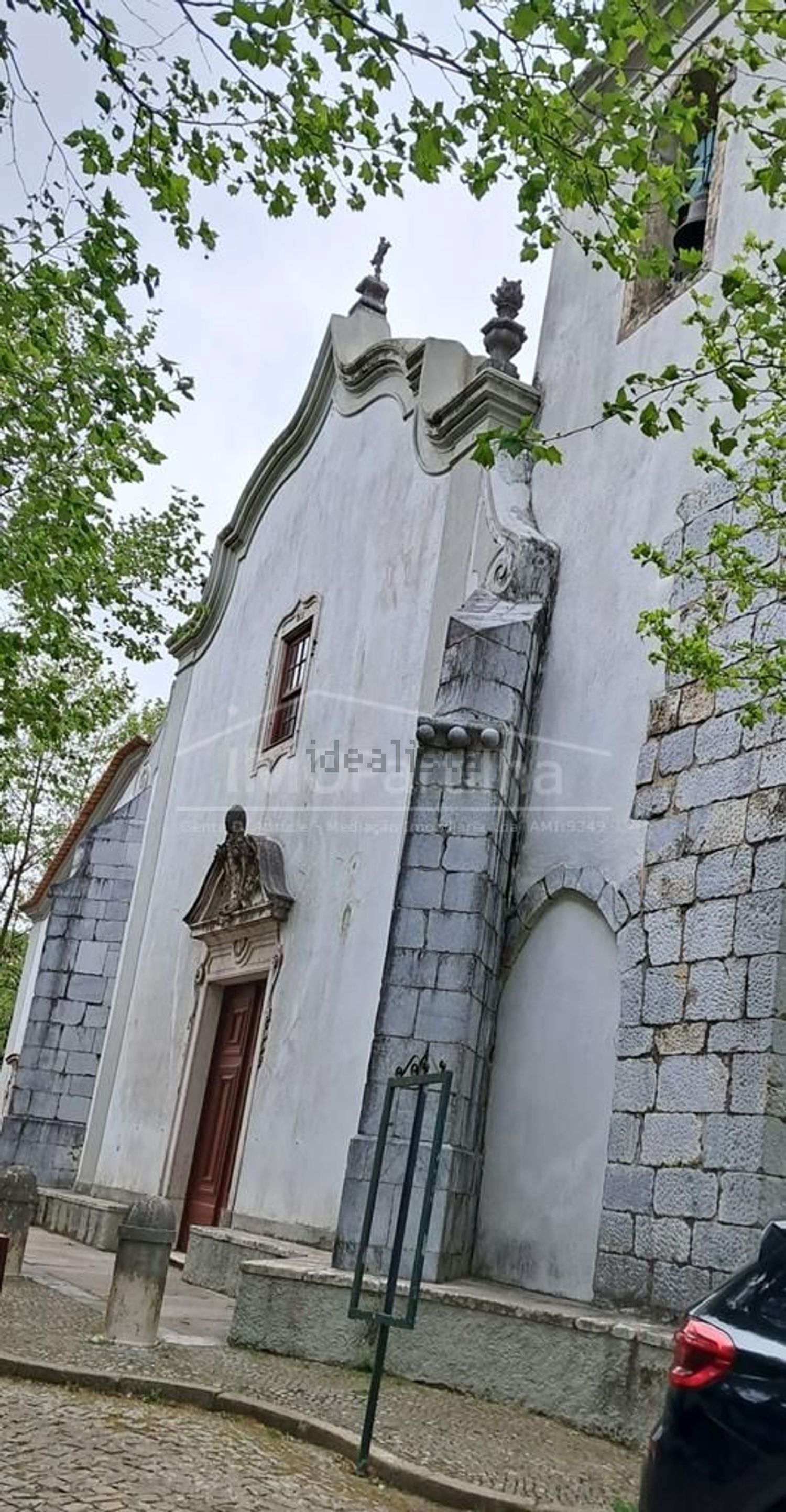 小楼房或独栋别墅出售在Rua Serpa Pinto s/n - 视线