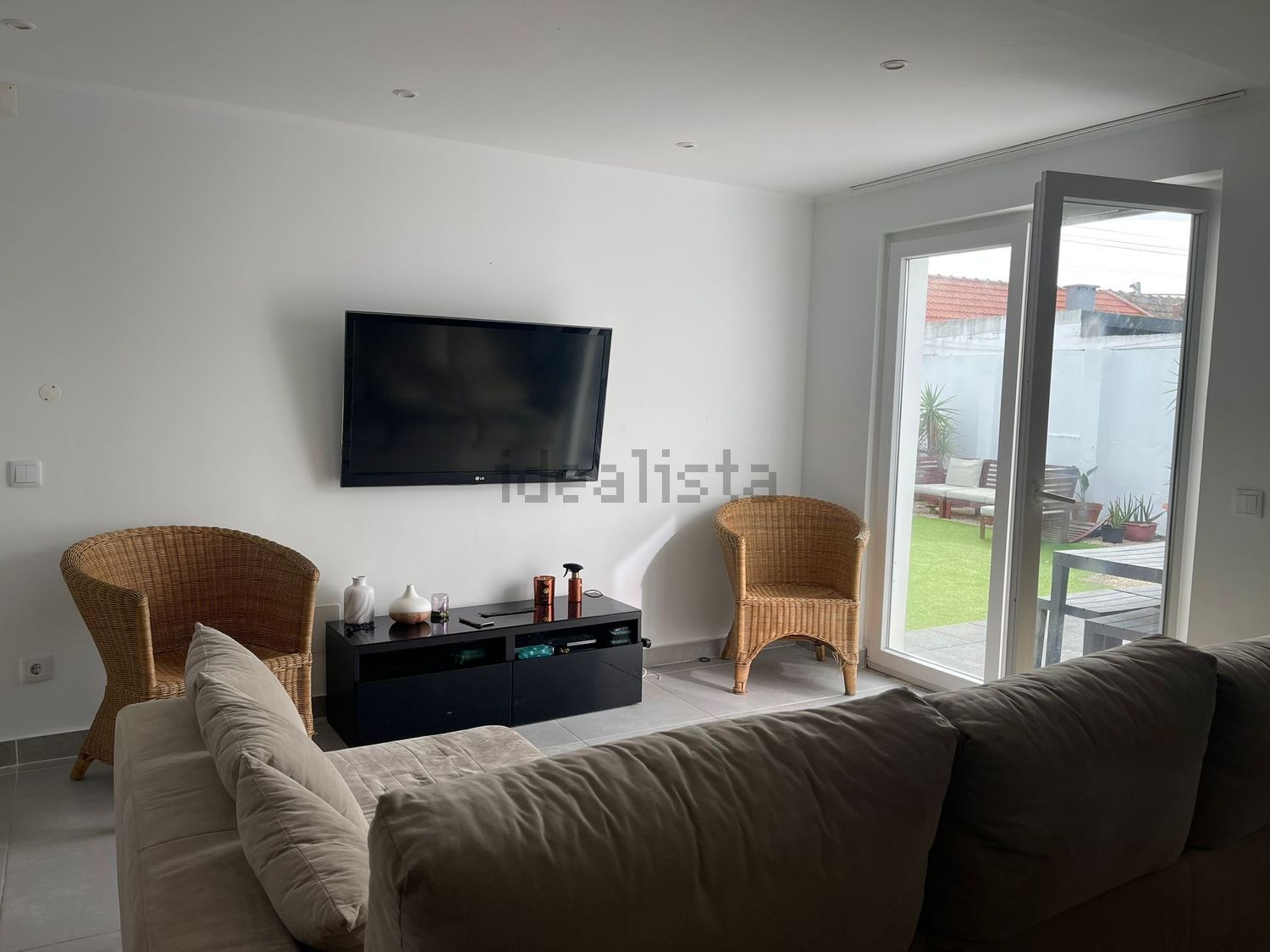 小楼房或独栋别墅出售在Estrada do Peixe, 35 - 客厅