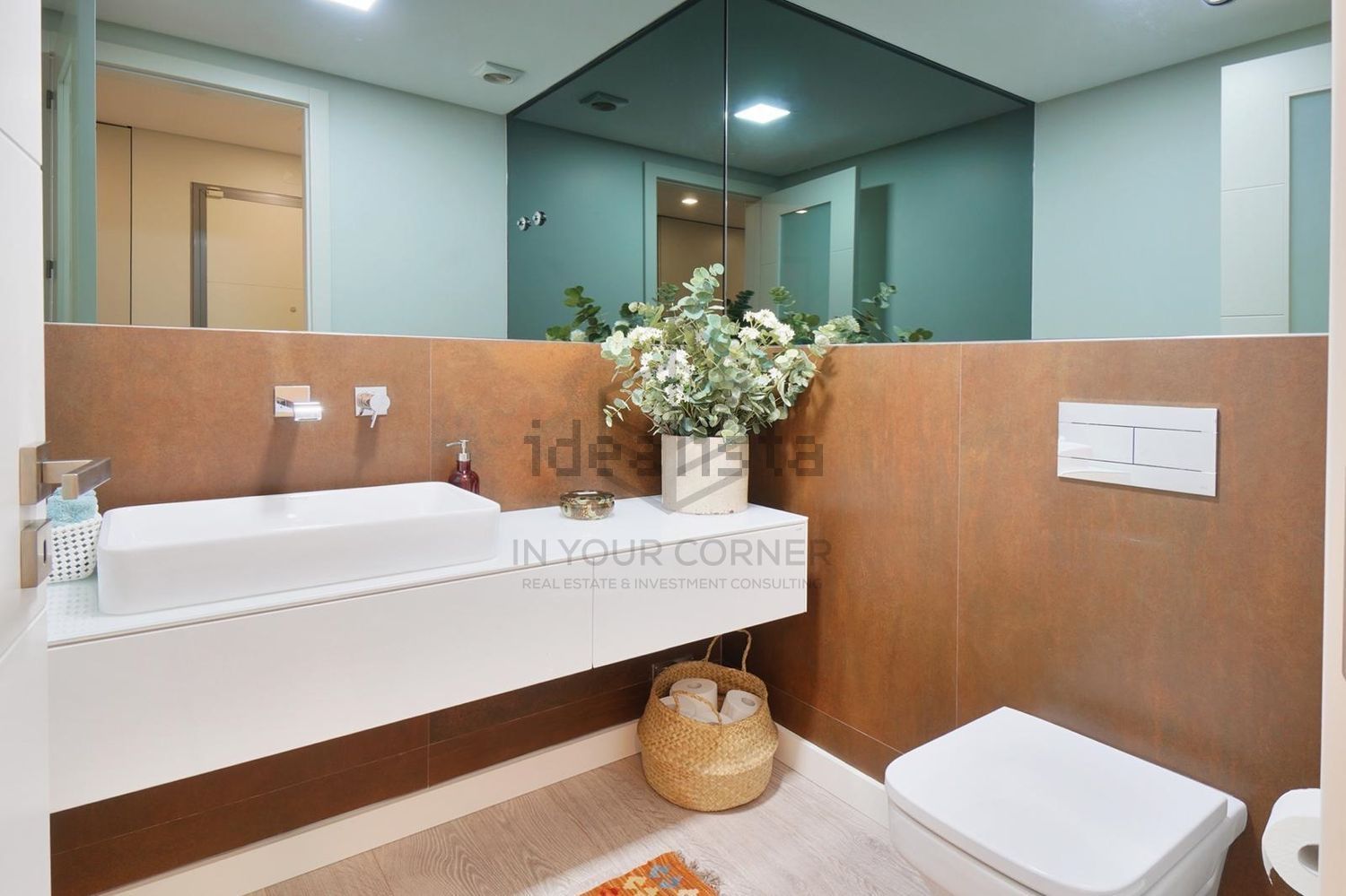 出租公寓 t3在Praça Infante Dom Duarte, 1 - 卫生间