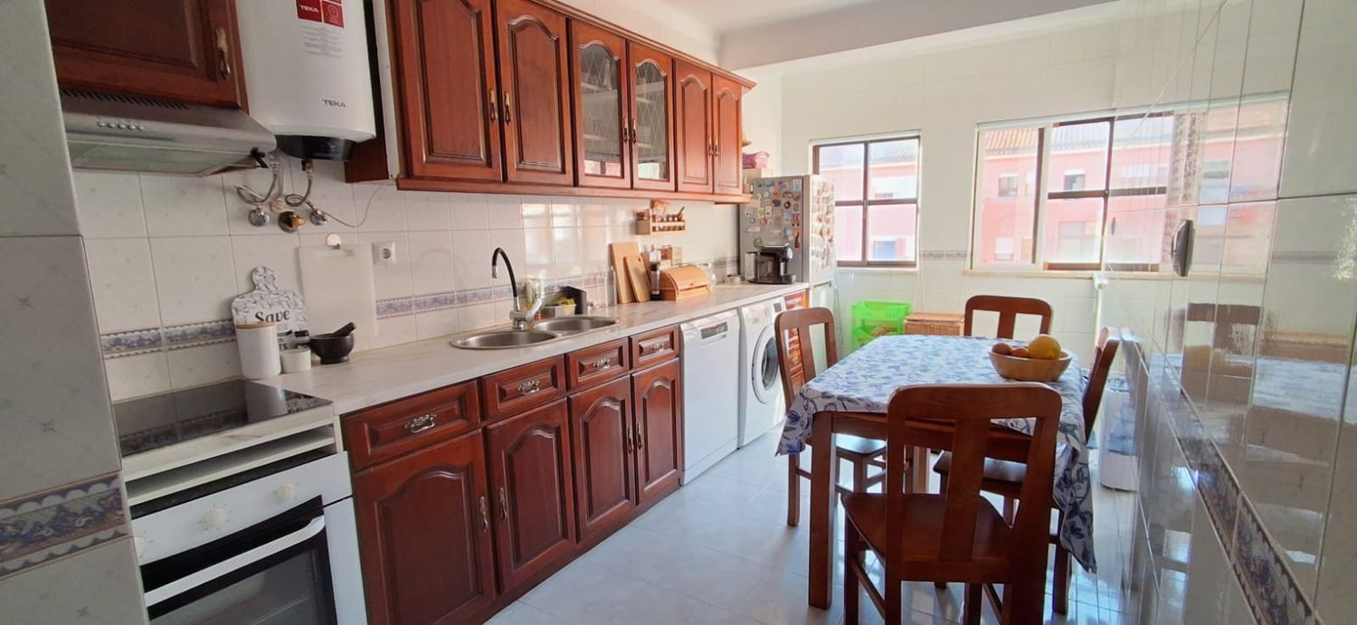 公寓 t3出售在Praça da Restauração