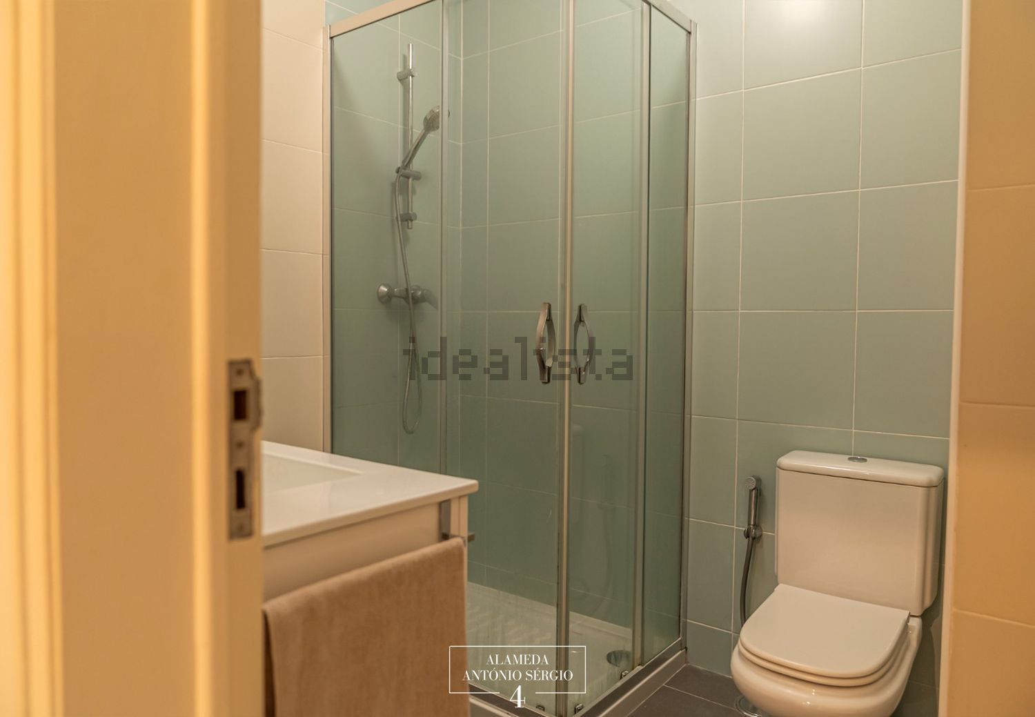 出租公寓 t2在Alameda António Sérgio, 4 - 卫生间