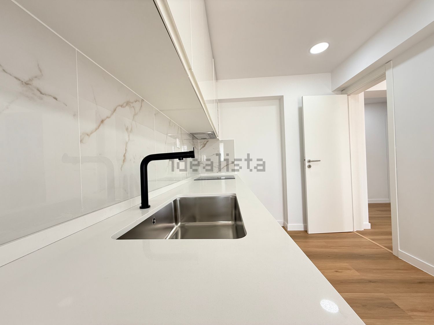 公寓 t4出售在Rua Pedro Álvares Cabral, 2 - 厨房