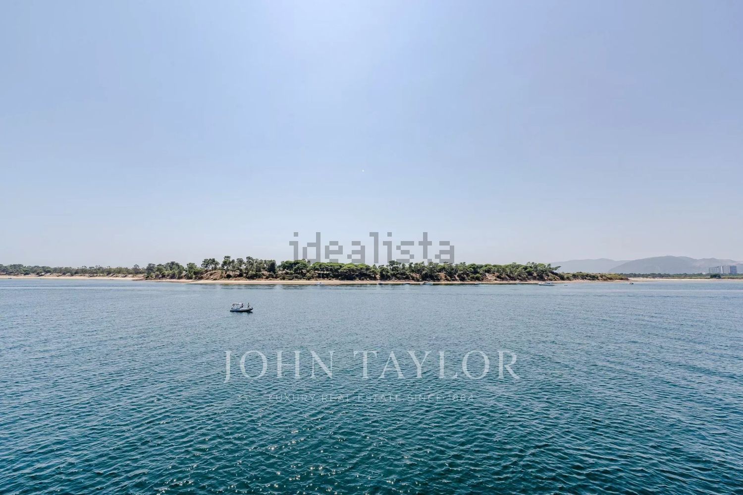 小楼房或独栋别墅出售Tróia - 视线