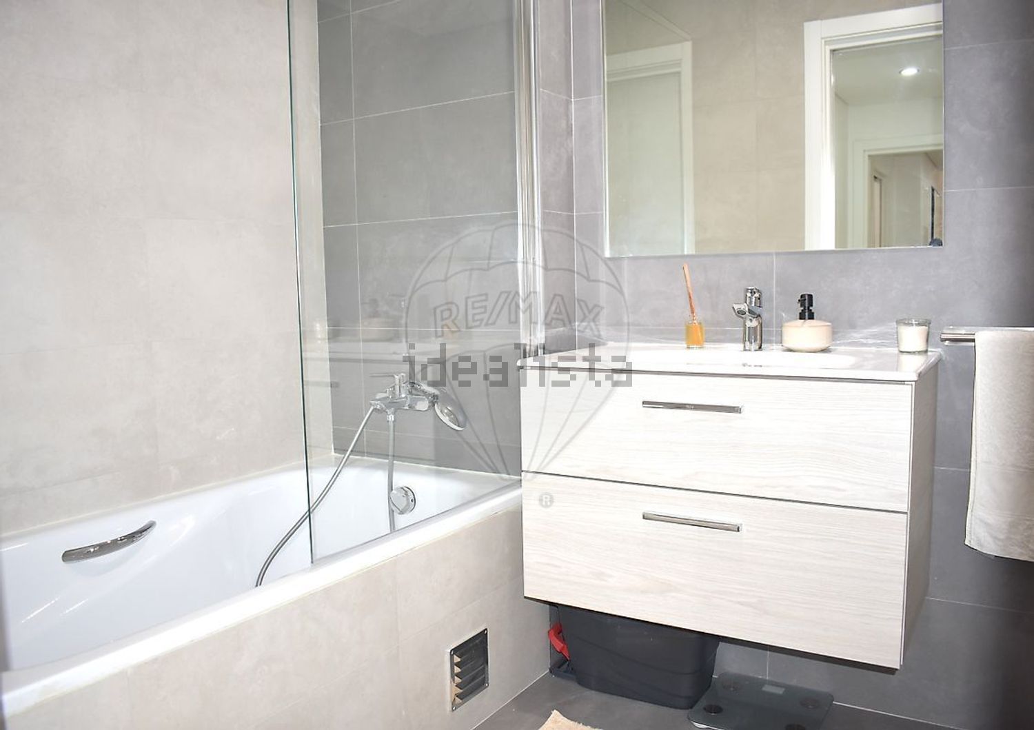 公寓 t2出售在Rua Gago Coutinho e Sacadura Cabral - 卫生间