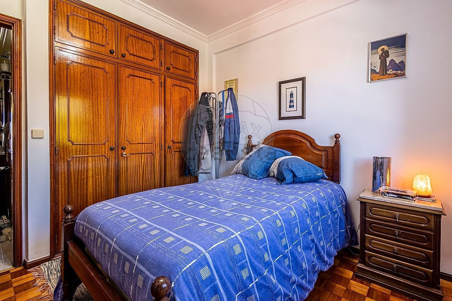 小楼房或独栋别墅出售在Estrada Sem Nome, 27 e 29 - 卧室