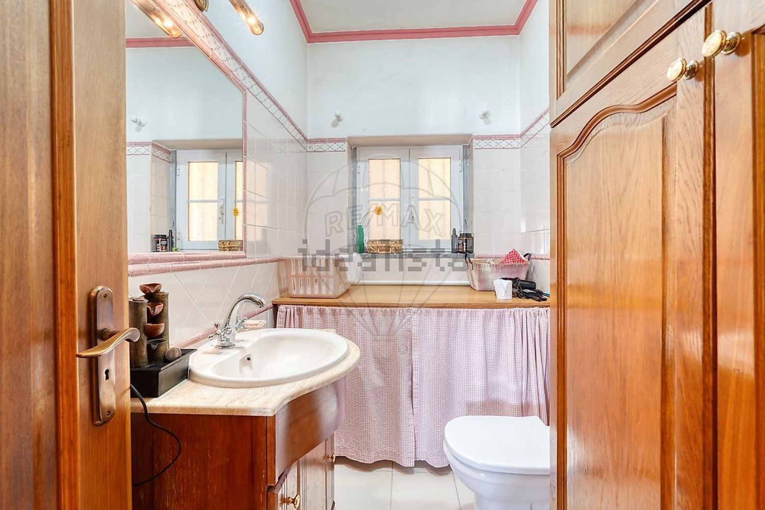 小楼房或独栋别墅出售在São João das Lampas e Terrugem - 卫生间