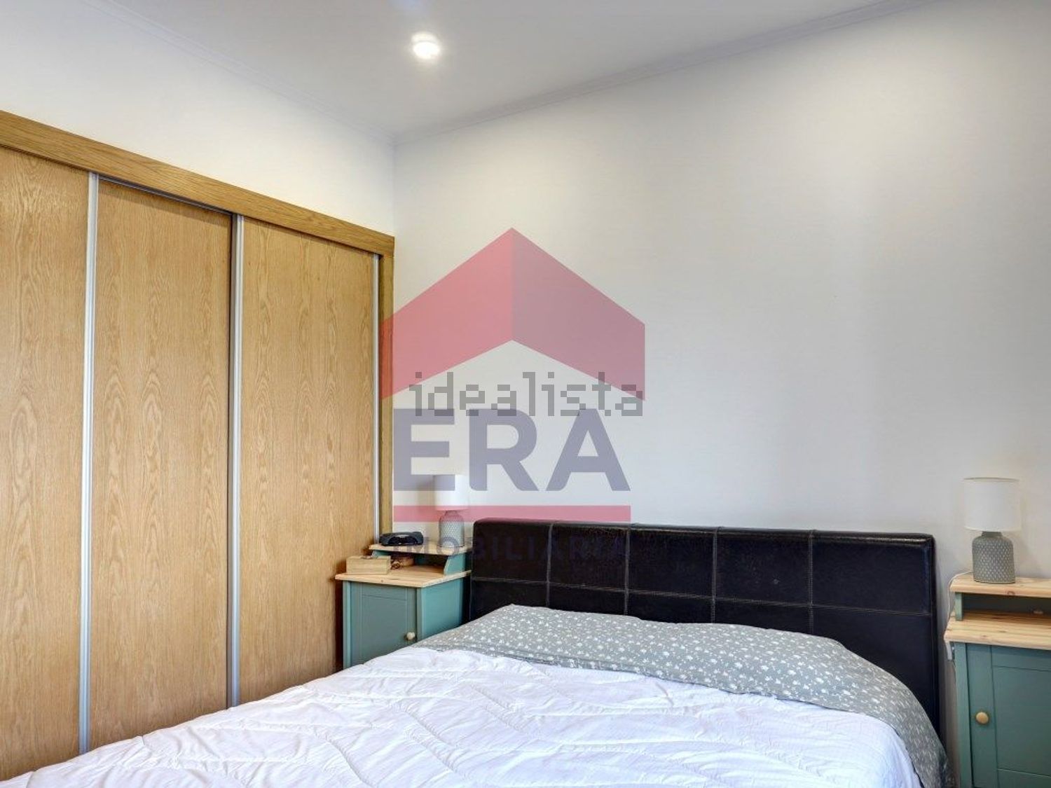 小楼房或独栋别墅出售在Rua do Picoto - 卧室