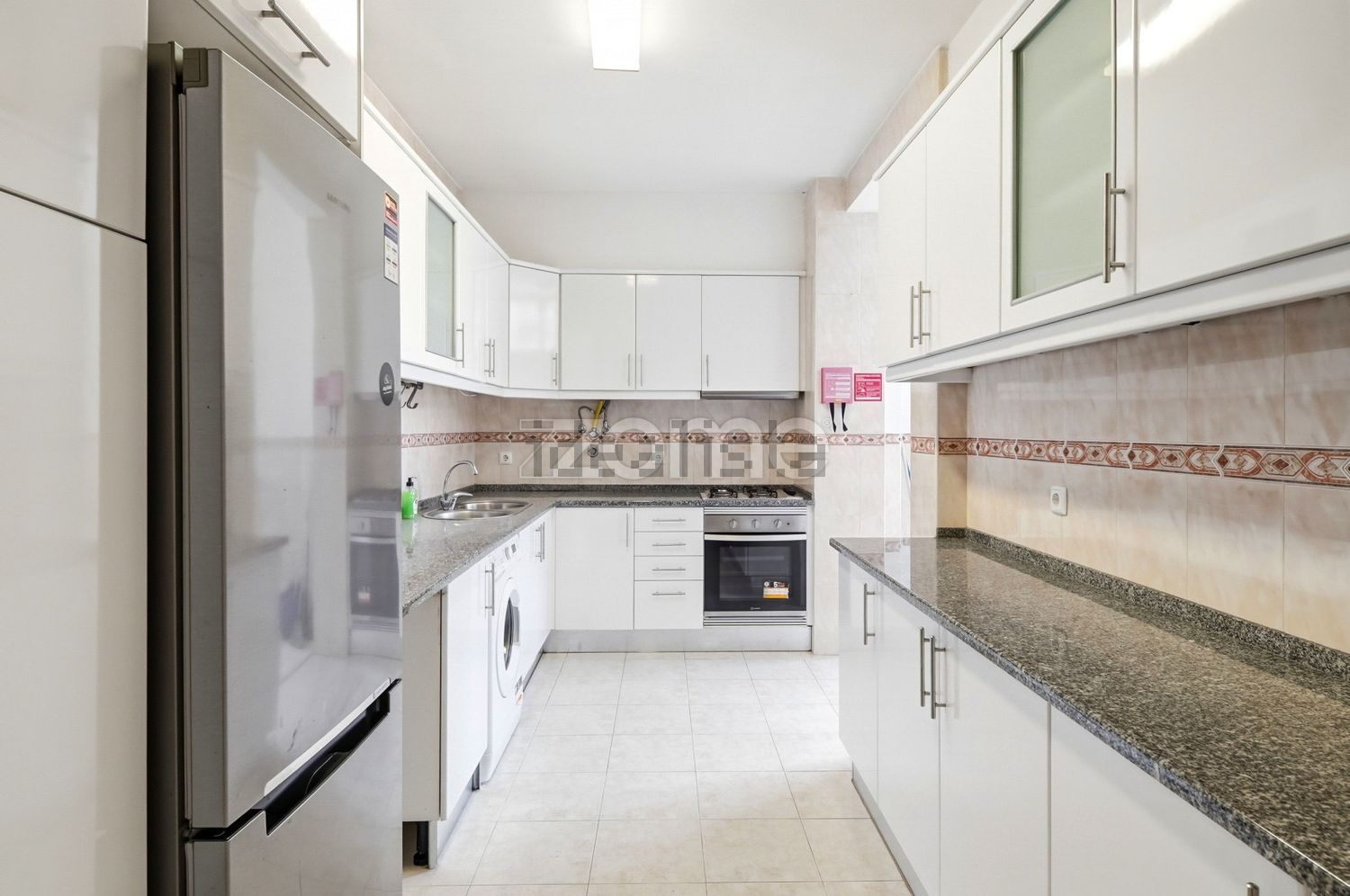 公寓 t4出售在Rua dos Soeiros, 335 - 厨房