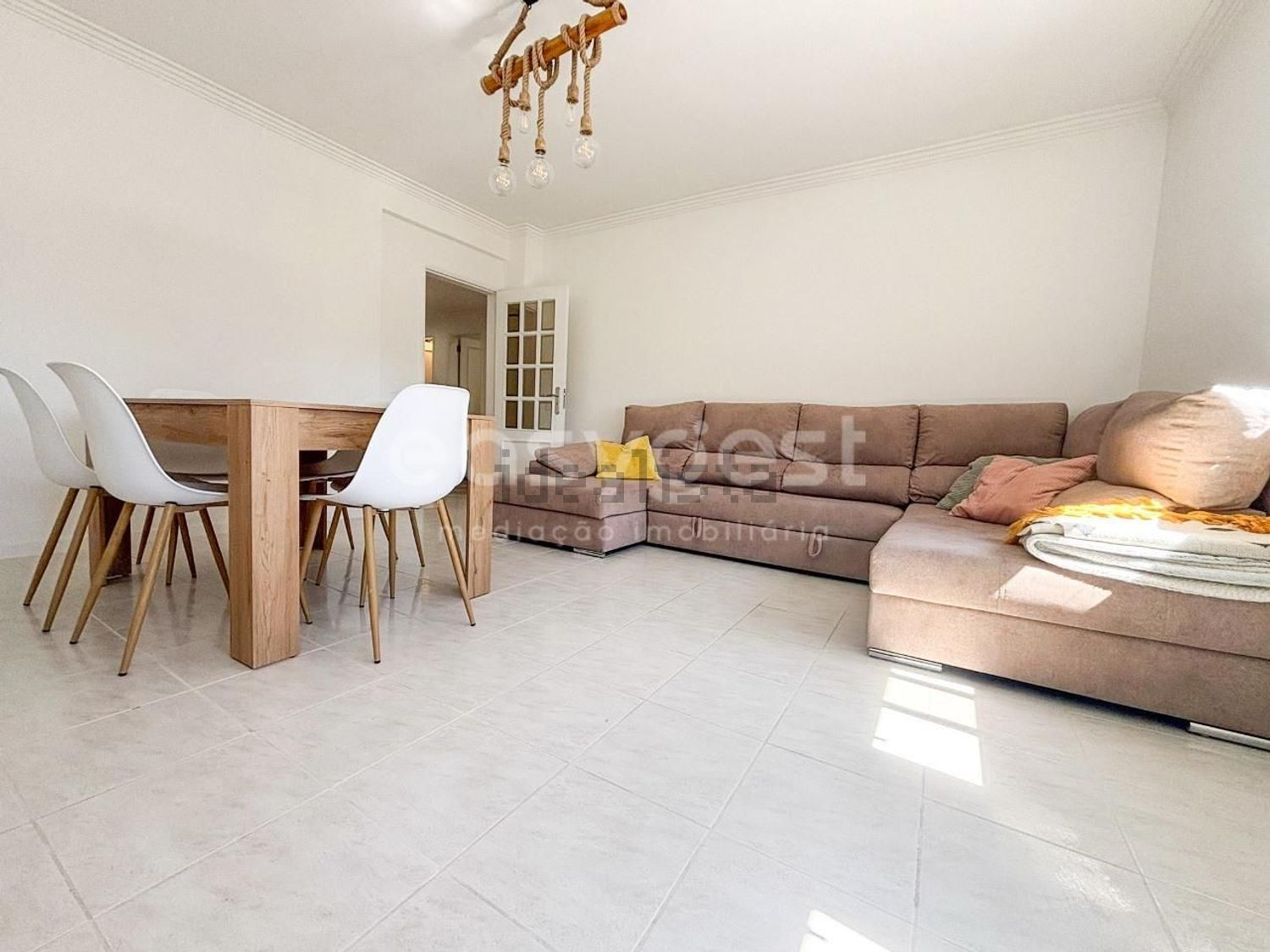 公寓 t2出售在Moita - 客厅