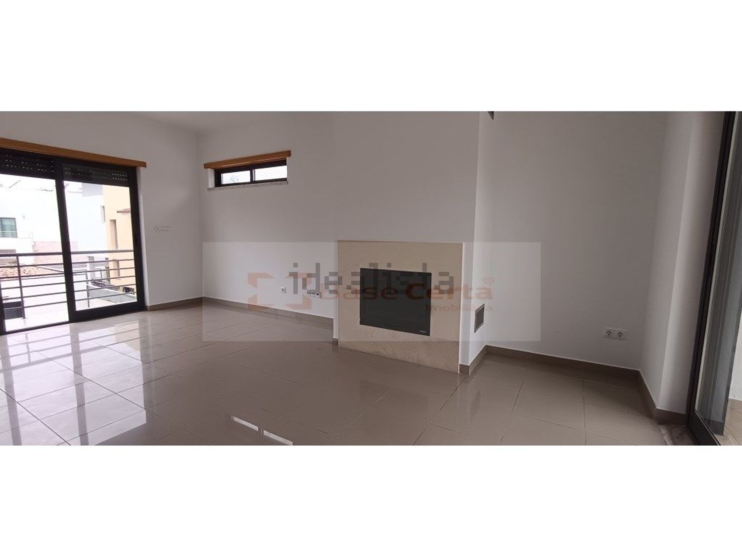 小楼房或独栋别墅出售在Rua Ferreira Soares - 居住